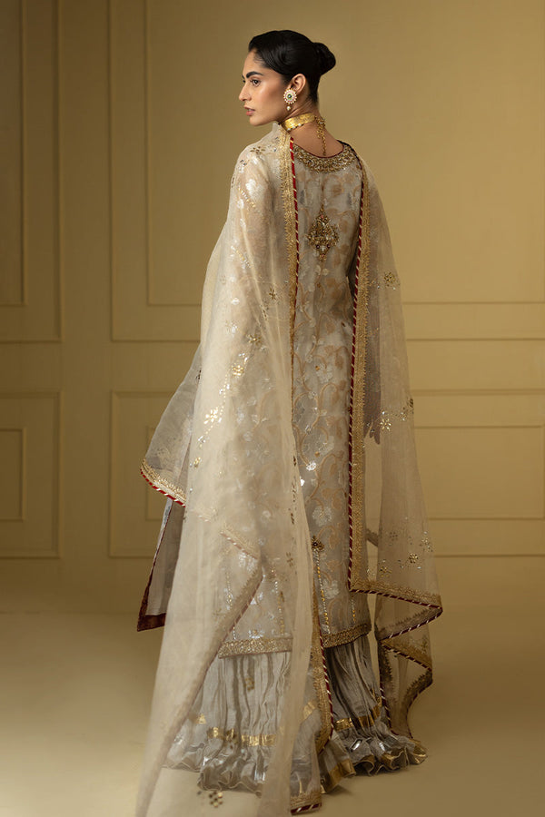 Sana Abbas | Suvi Wedding Formals | GIA