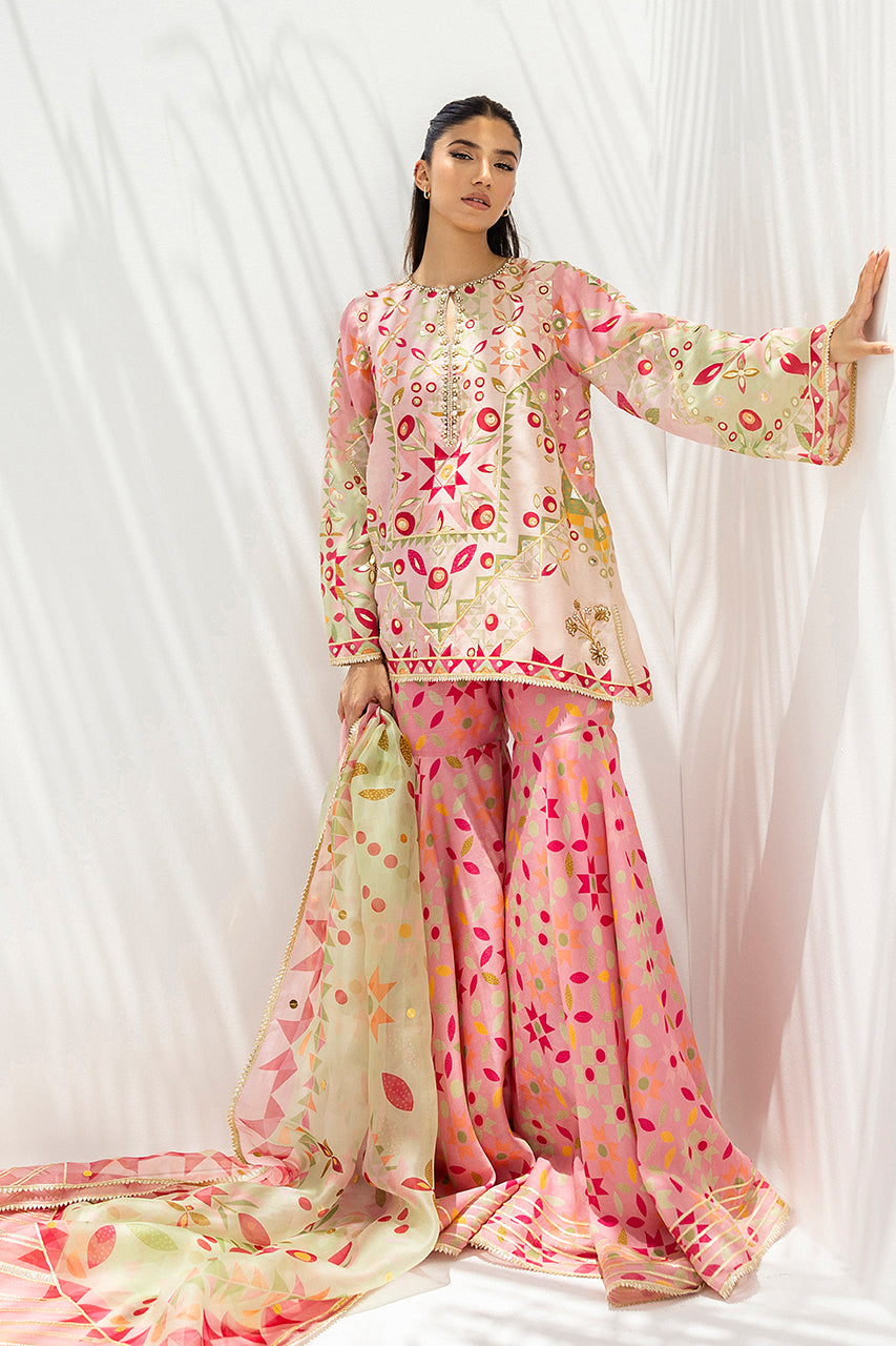 Sania Maskatiya | Fall Festive Glimmer | Vaya