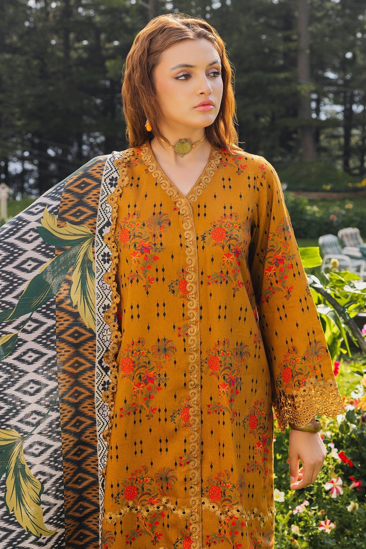 Charizma | Aniiq Embroidered Collection | STAPLE SHAWL ANW4-02 - Official Charizma - Agha Fabrics UK