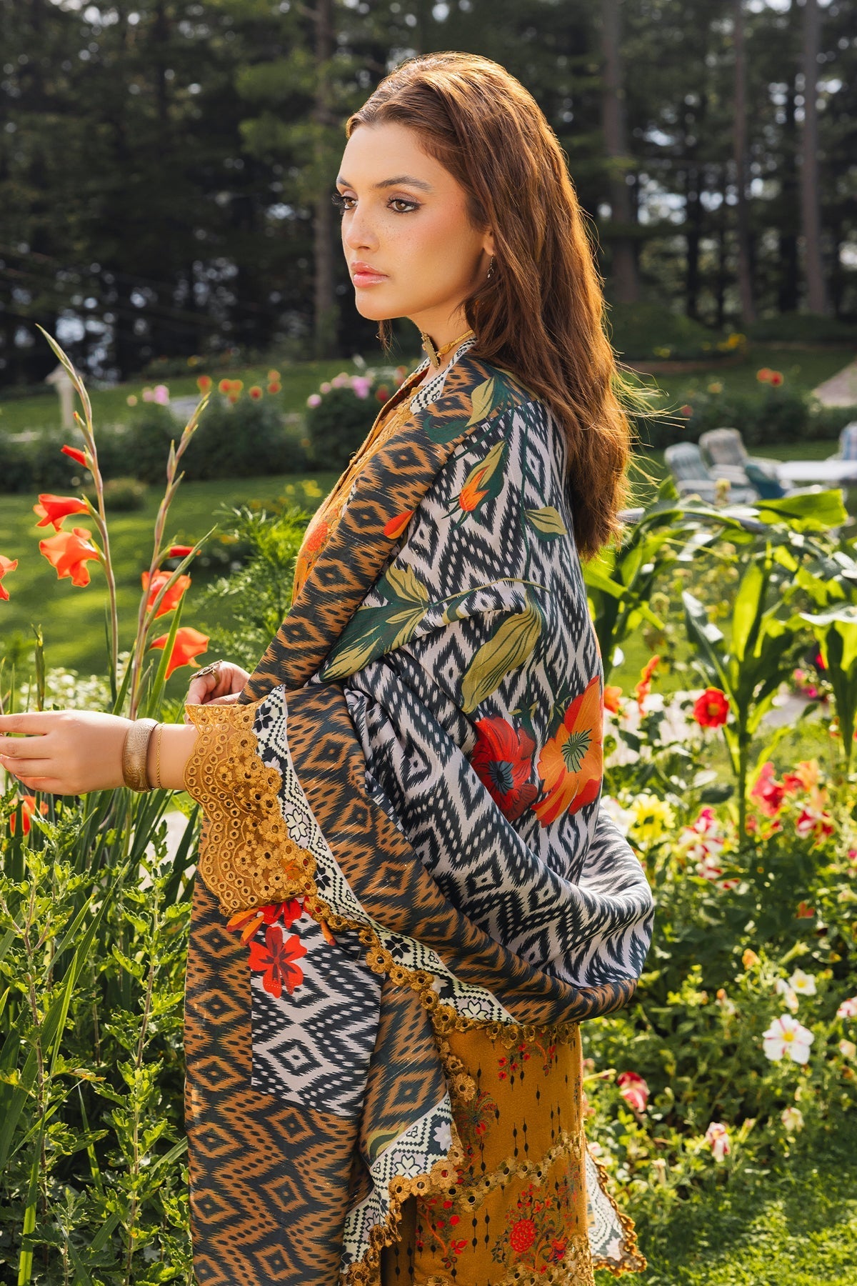 Charizma | Aniiq Embroidered Collection | STAPLE SHAWL ANW4-02 - Official Charizma - Agha Fabrics UK