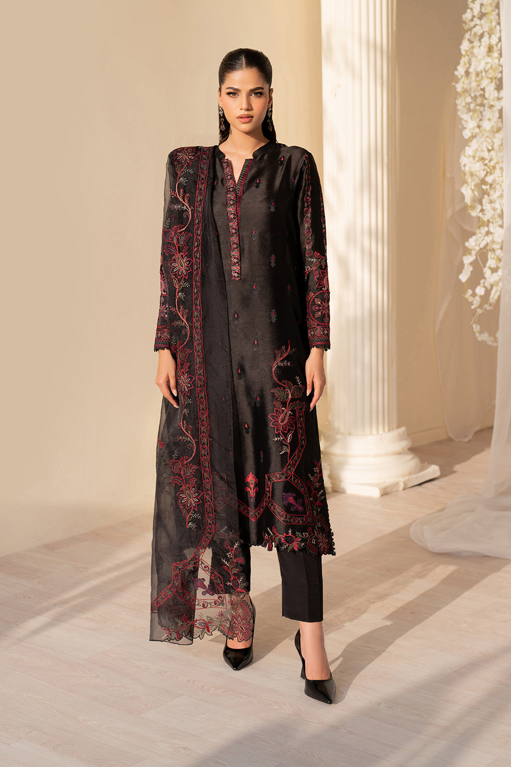 Iznik | Festive Formal | UE-434 Embroidered Pure silk - Official Iznik - Agha Fabrics UK