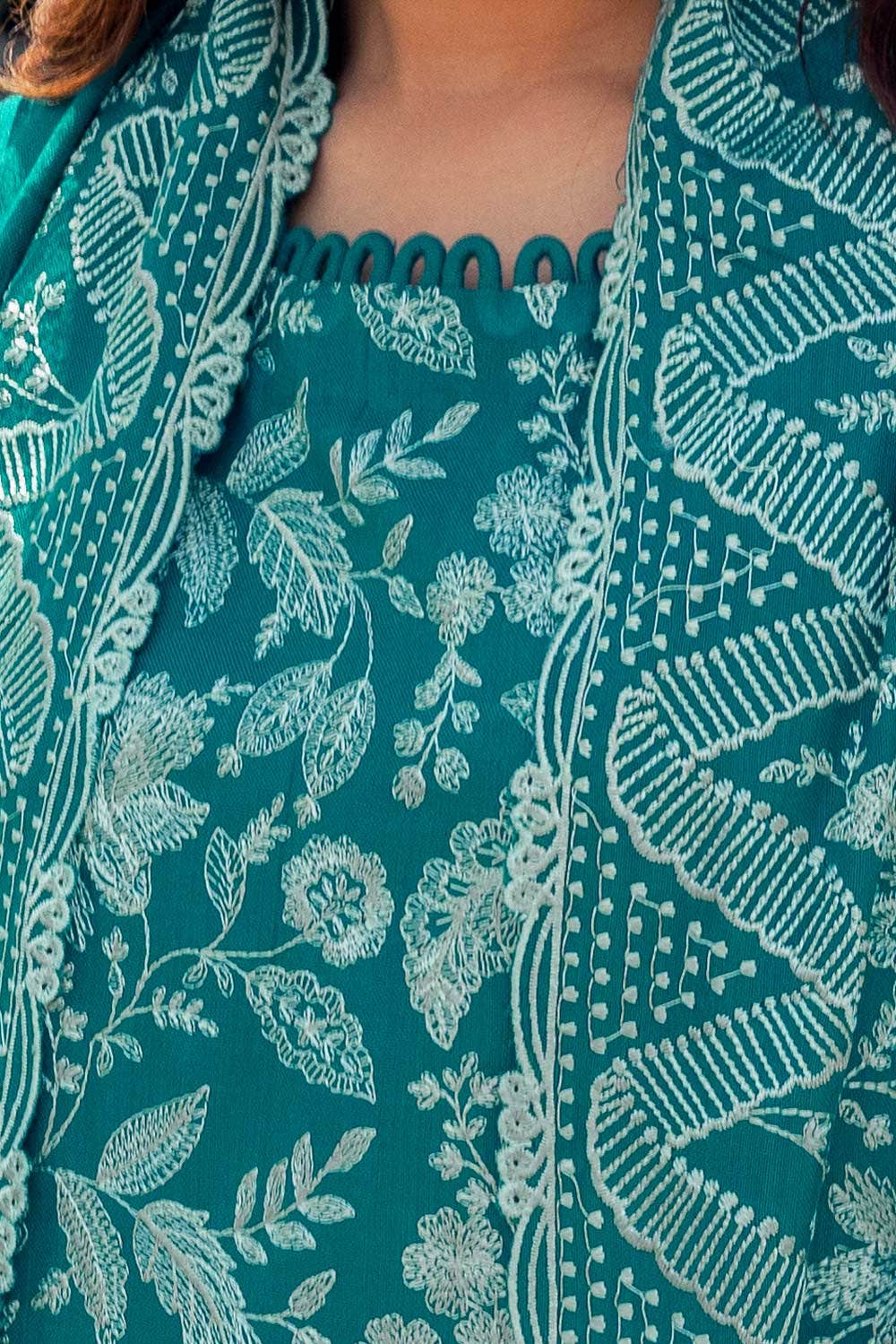 Gul Ahmed | Winter Collection 24 | Acrylic Dupatta AP-42010 - Official Gul Ahmed - Agha Fabrics UK