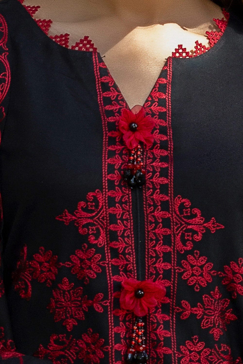 Gul Ahmed | Winter Collection 24 | Acrylic Dupatta AP-42013 - Official Gul Ahmed - Agha Fabrics UK