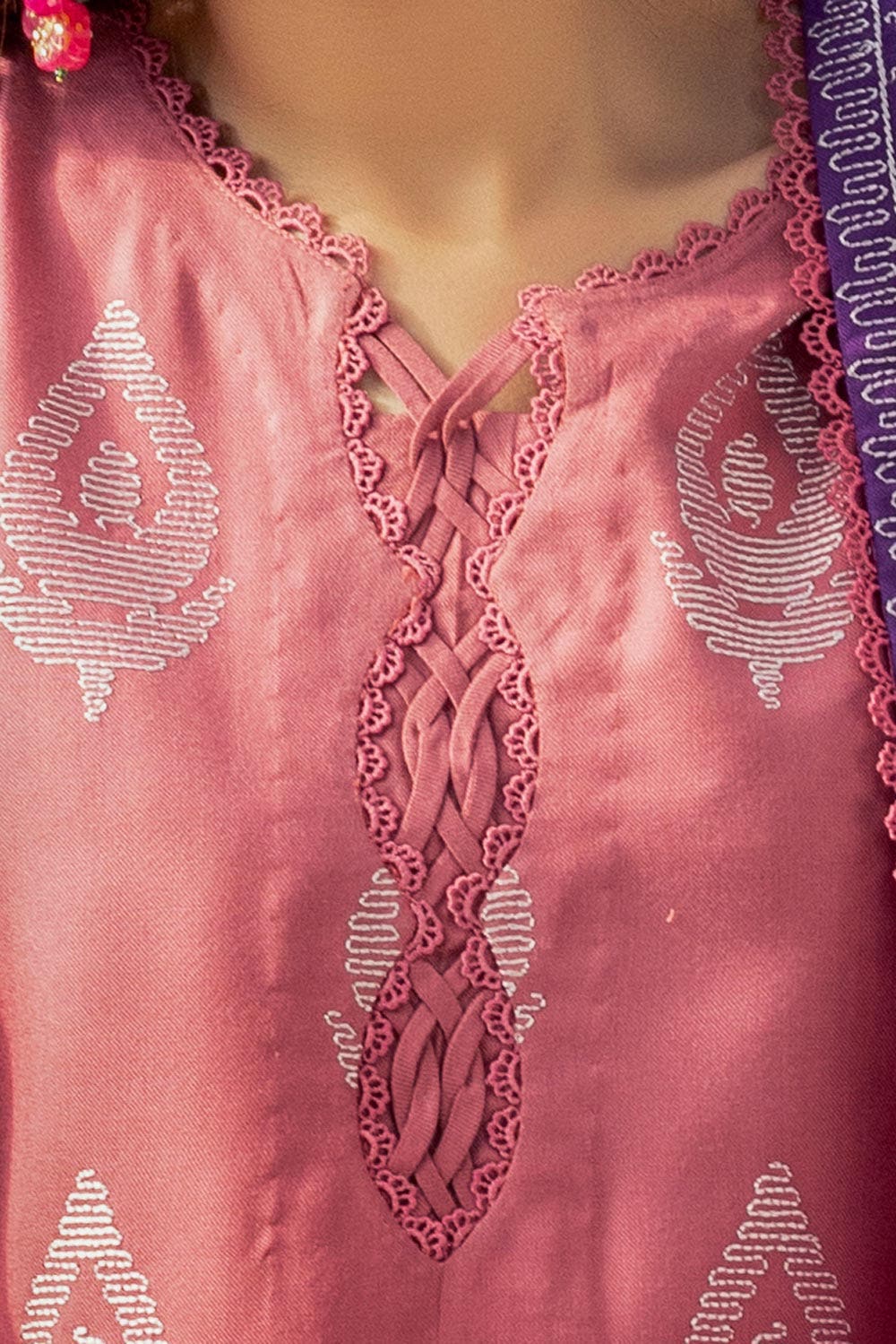 Gul Ahmed | Winter Collection 24 | Acrylic Dupatta AP-42003 - Official Gul Ahmed - Agha Fabrics UK