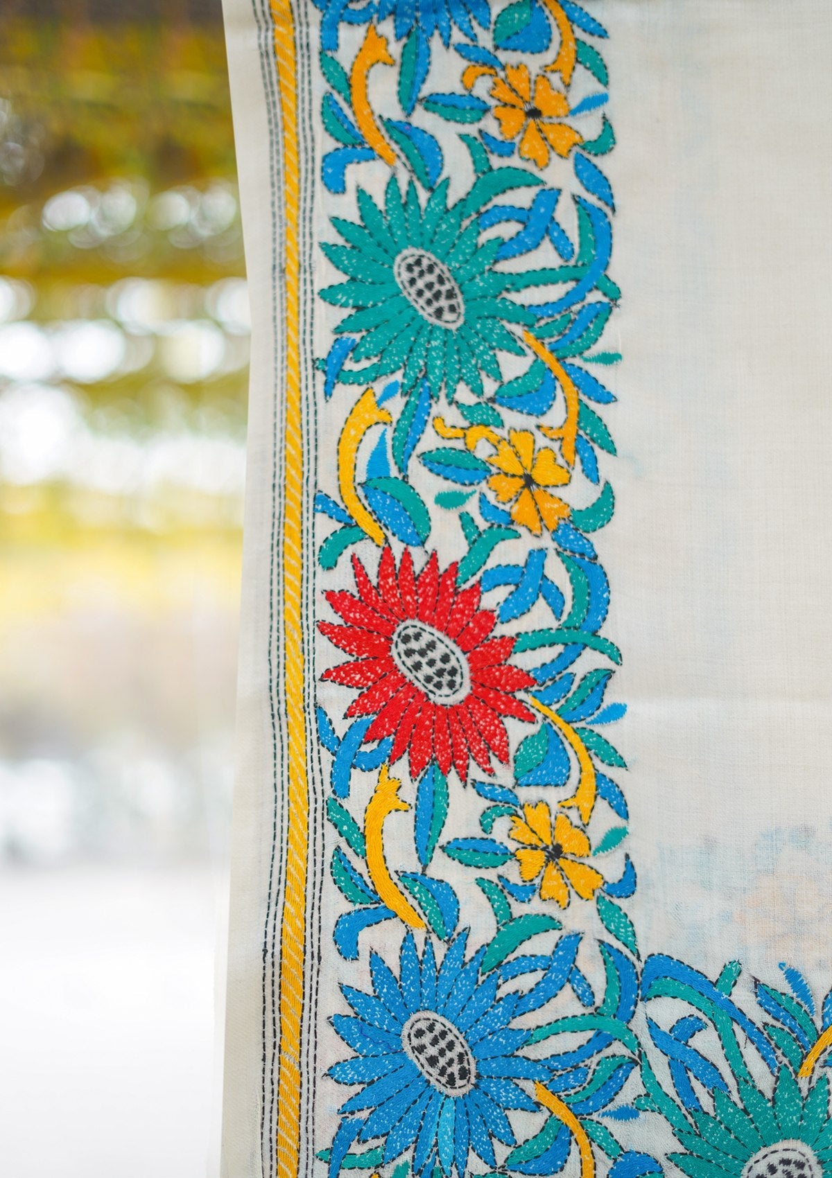 Wool Needle Work Shawl D - 45 - Off White