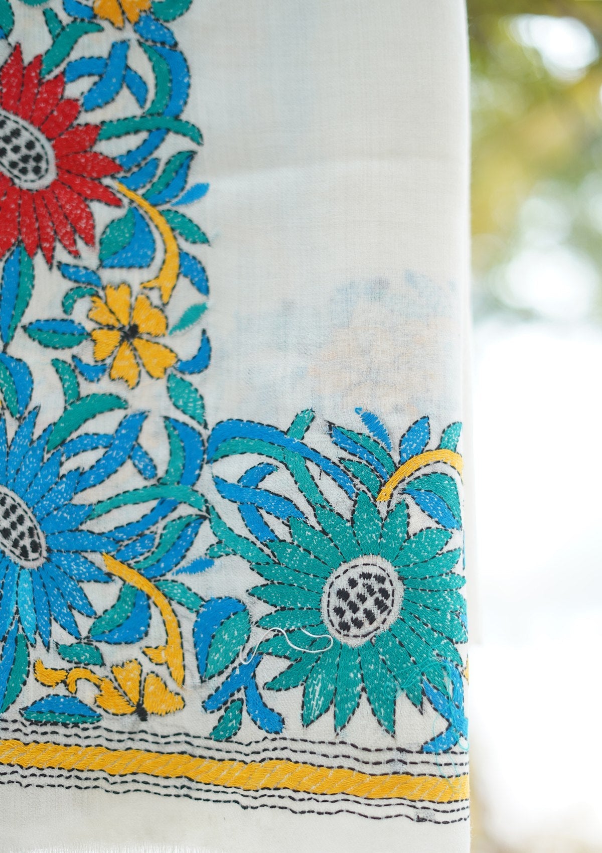 Wool Needle Work Shawl D - 45 - Off White