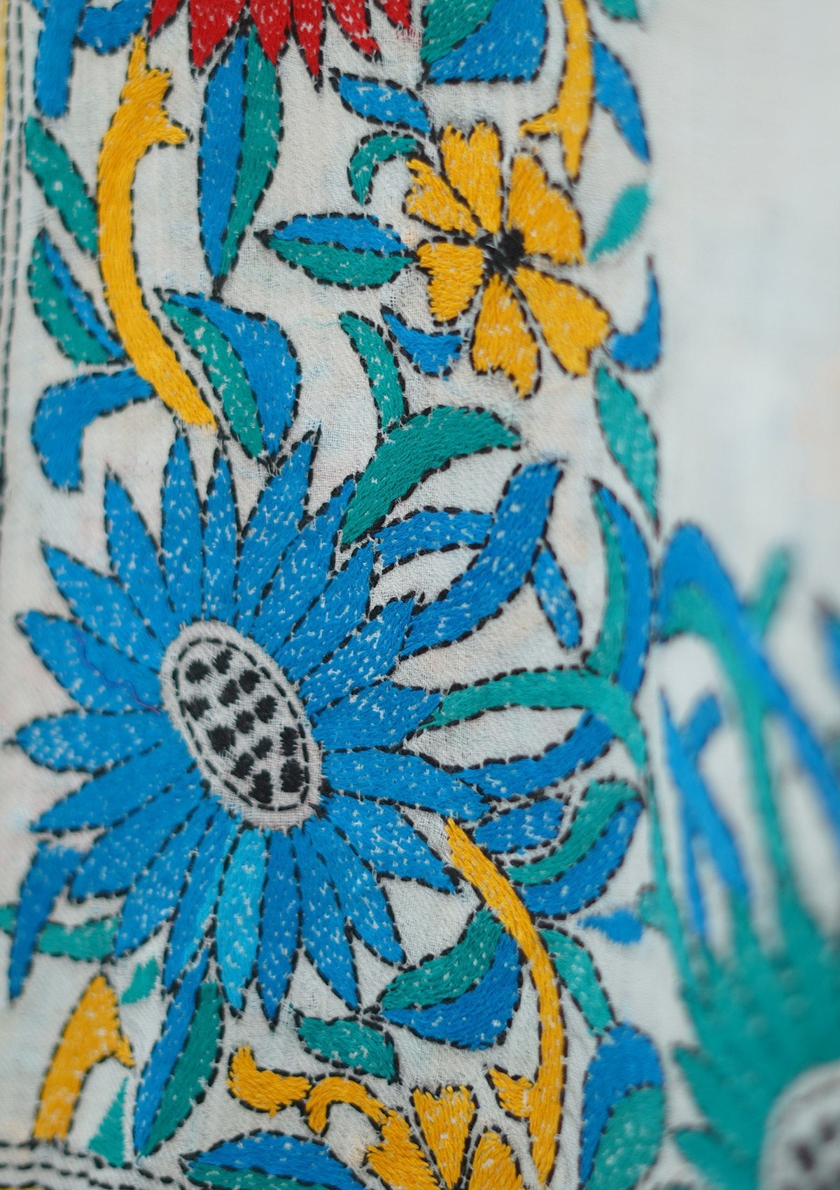 Wool Needle Work Shawl D - 45 - Off White