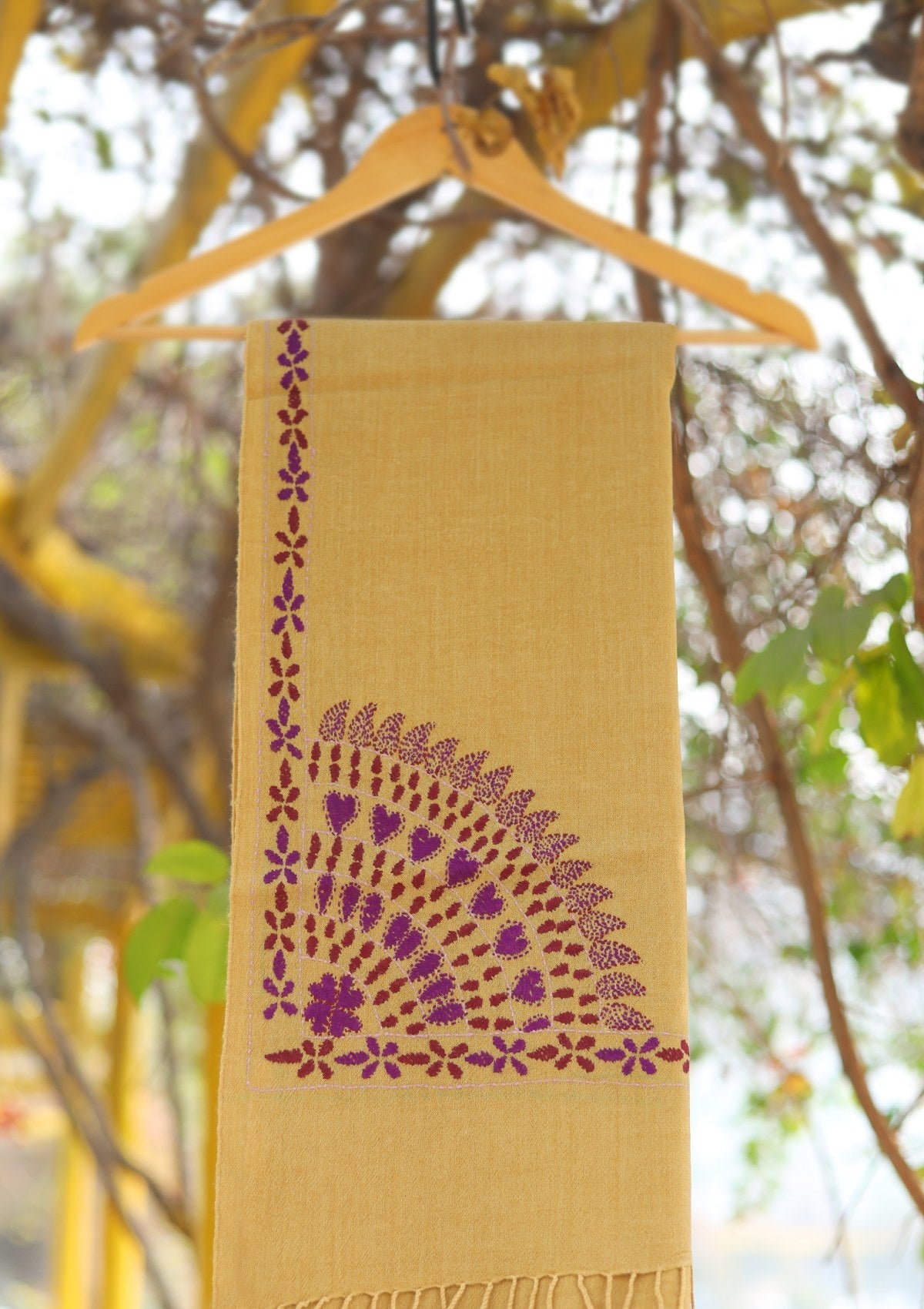 Wool Needle Work Shawl D - 47 - Golden