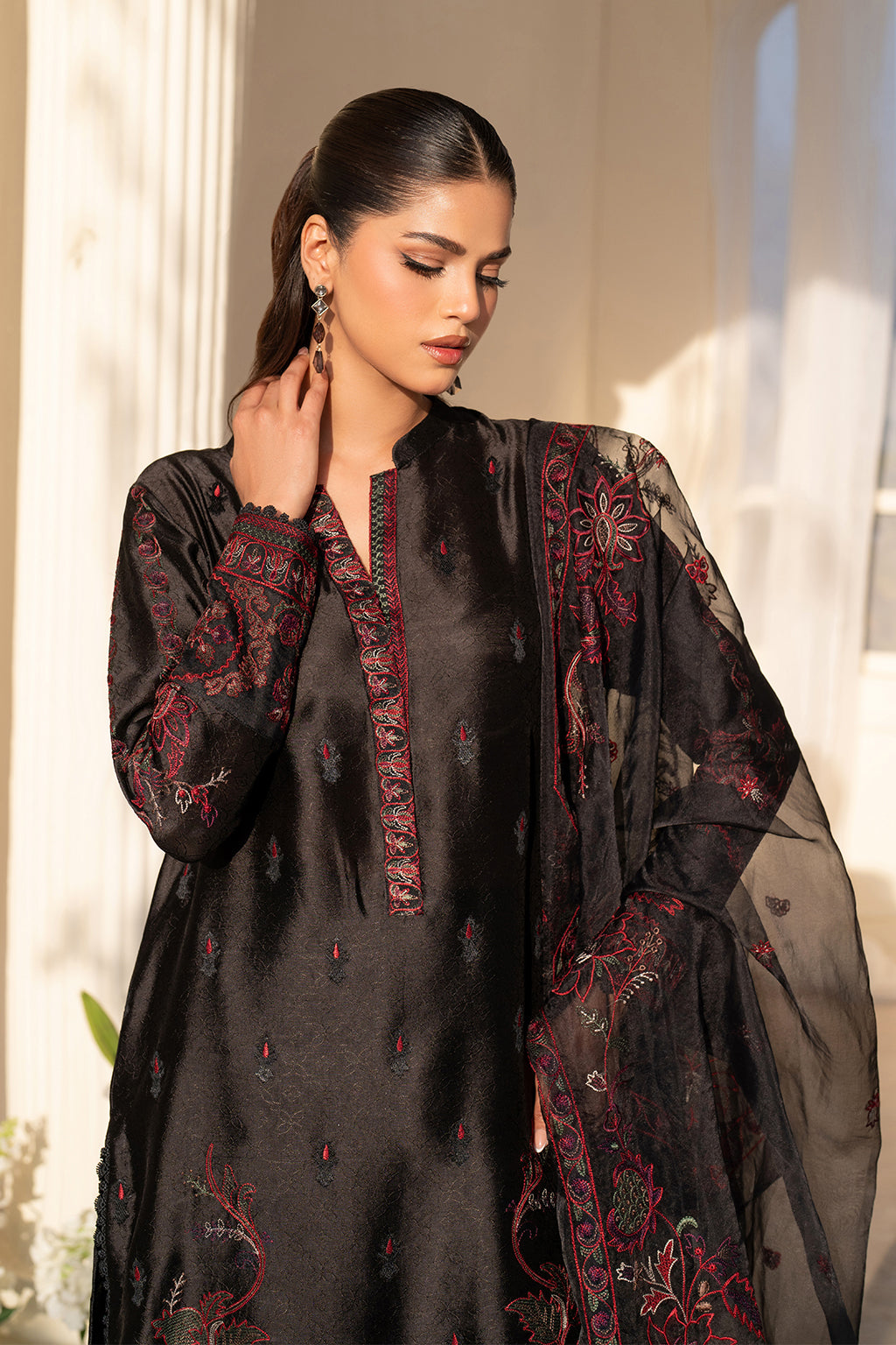 Iznik | Festive Formal | UE-434 Embroidered Pure silk - Official Iznik - Agha Fabrics UK