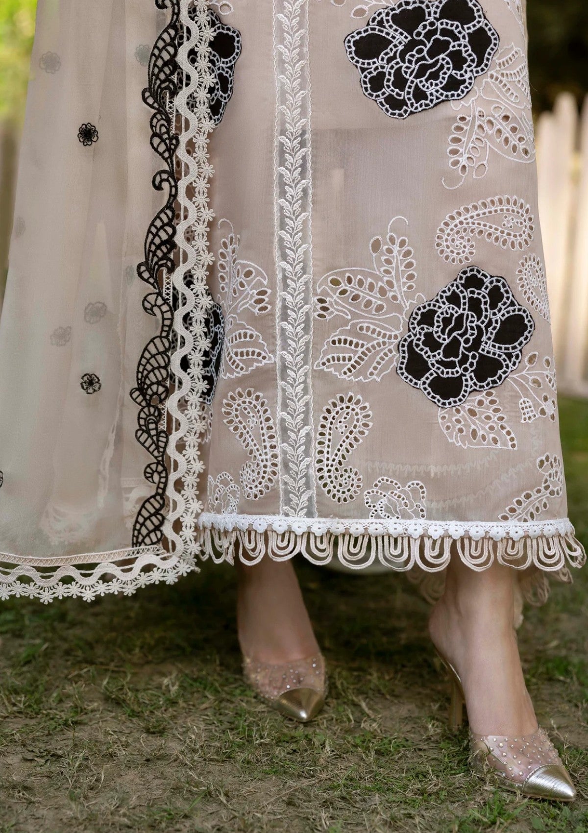 Formals - Sable Vogue - Luxury 25 - SVL-01