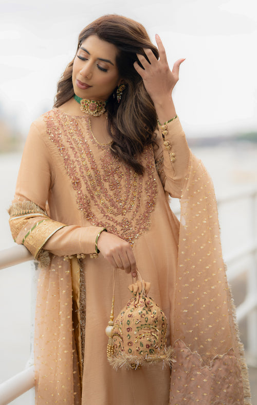 Maya | Eva Luxe 24 | MIVAAN