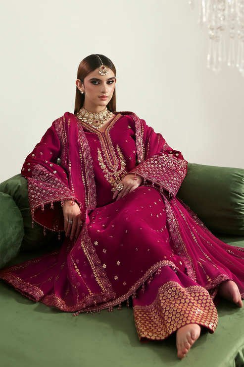 Emaan Adeel | Zarposh Velvet 25 | SHAHNAZ