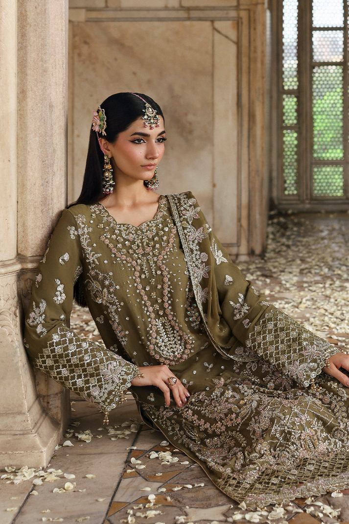 Emaan Adeel | Romansiyyah Luxury Formals | OLIVEA