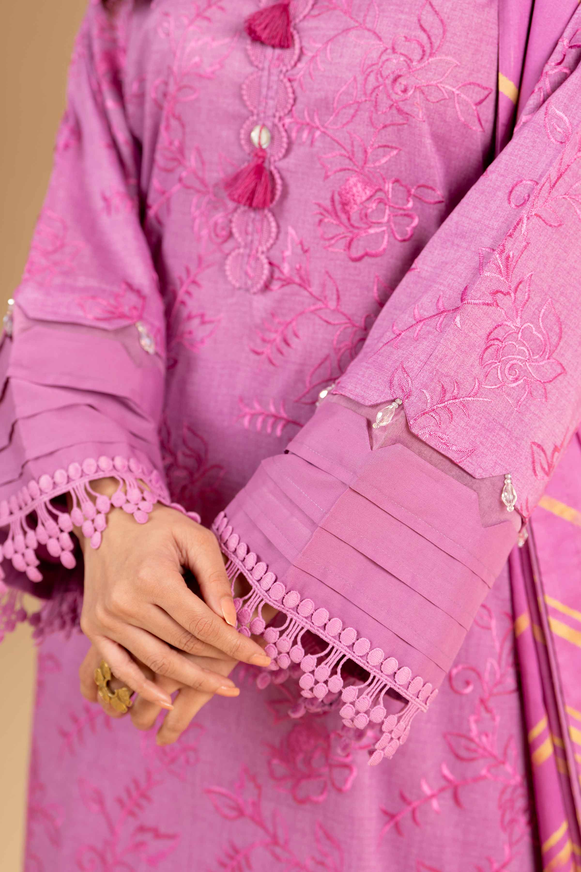 Nishat | Cross Season Edit | 42401822-1