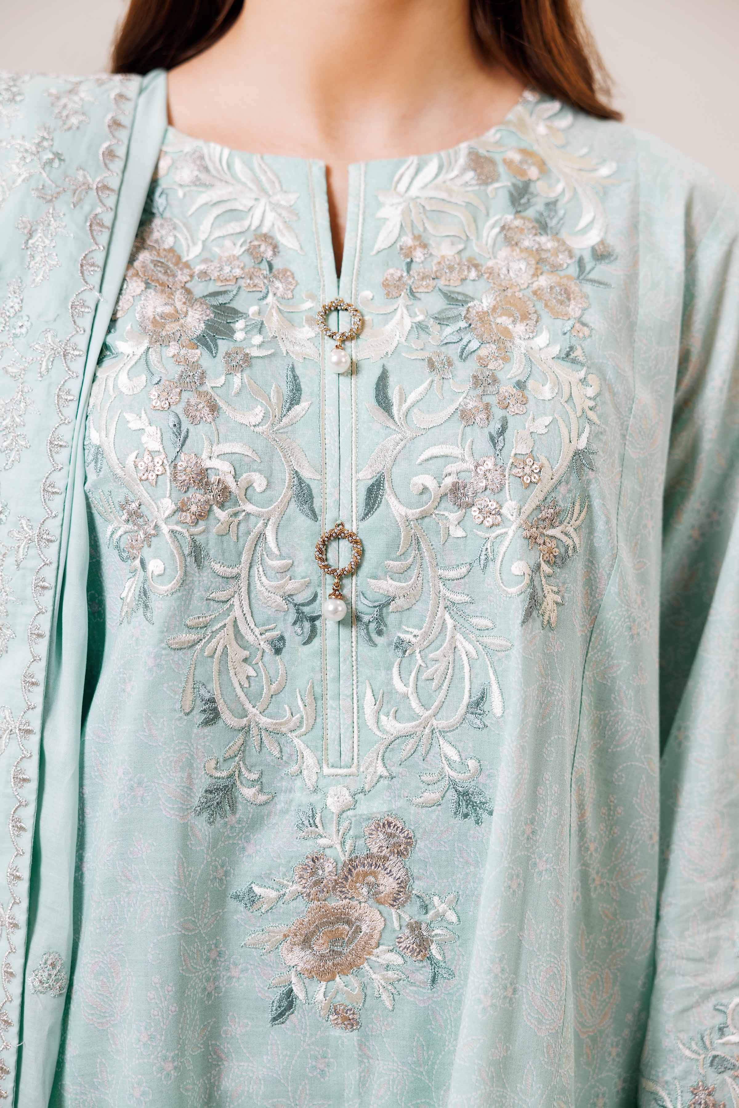 Nishat | Cross Season Edit | 42401988-1