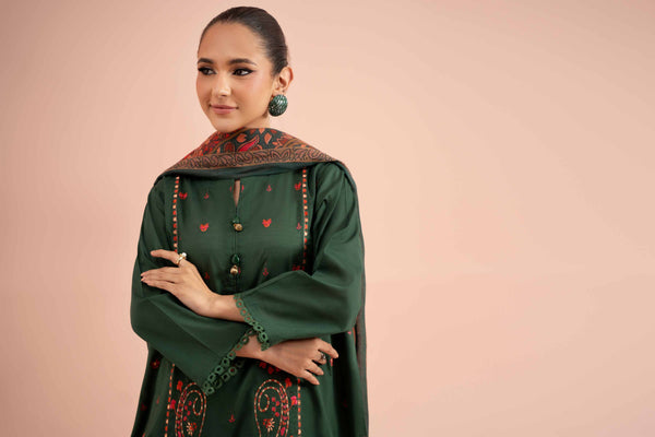 Nishat | Luxury Dresses | 42402058