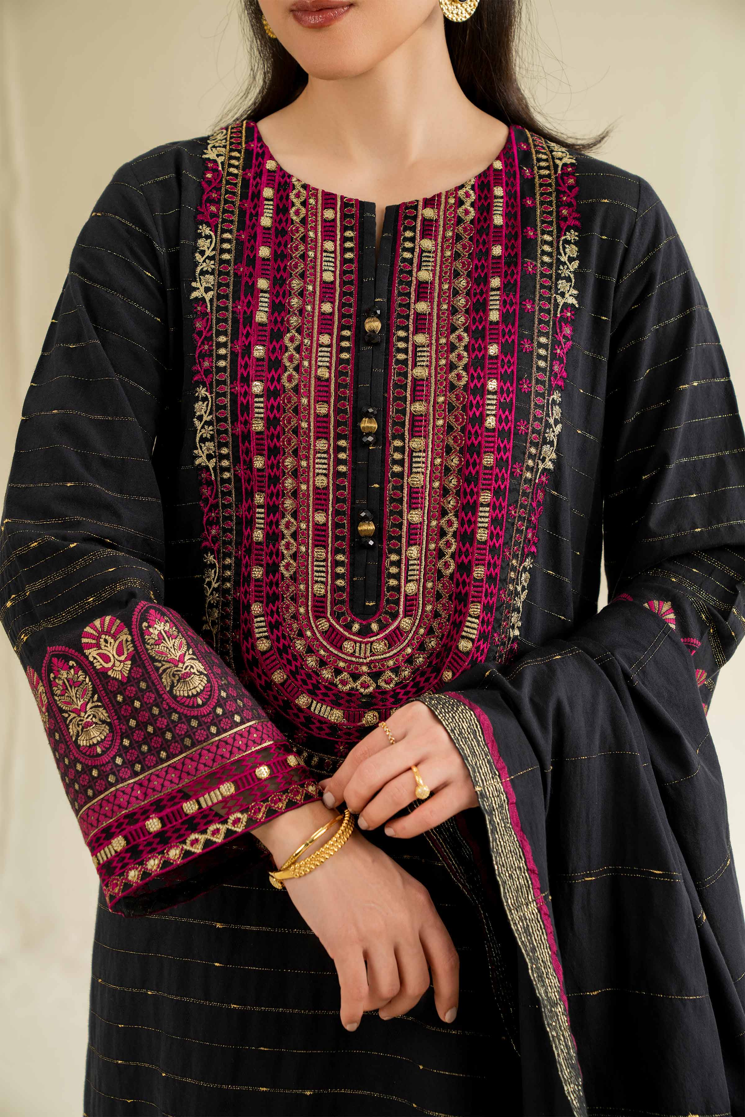 Nishat | Cross Season Edit | 42501041