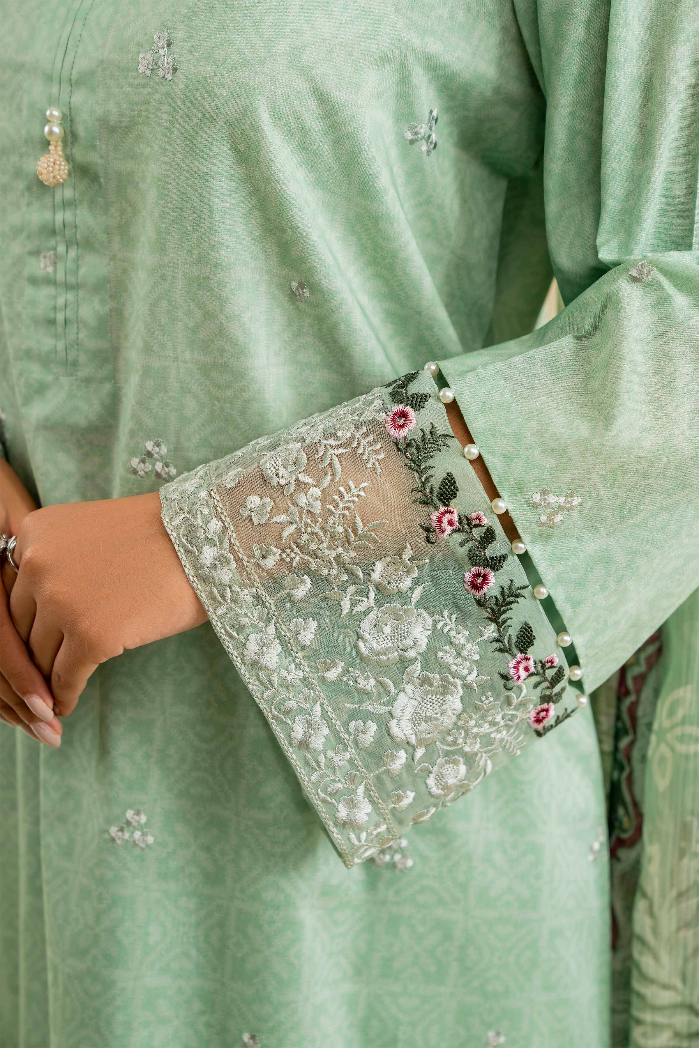 Nishat | Cross Season Edit | 42501089
