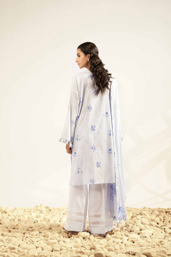 Nishat | Winter 25 | 42502122