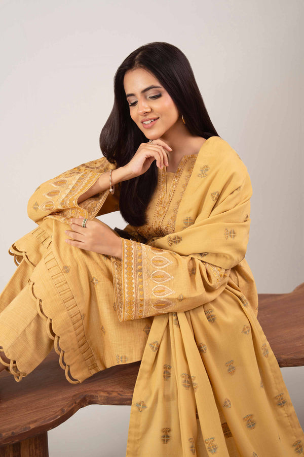 Nishat | Winter 25 | 42502514