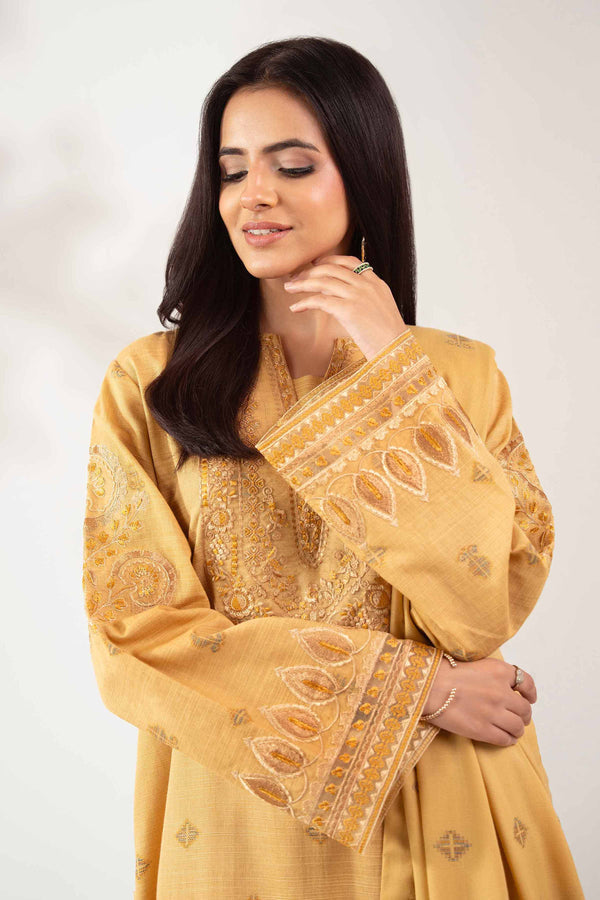 Nishat | Winter 25 | 42502514