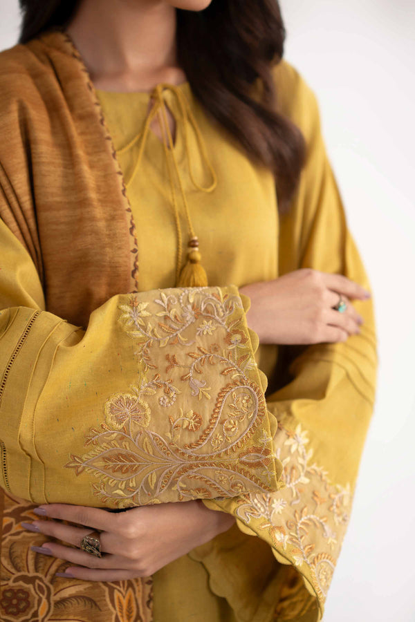 Nishat | Winter 25 | 42502601