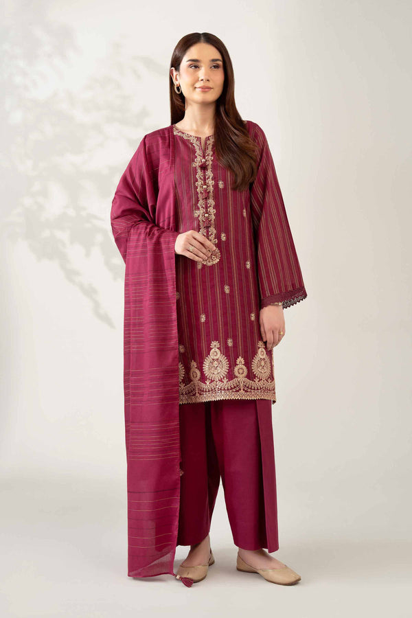 Nishat | Winter 25 | 42502605