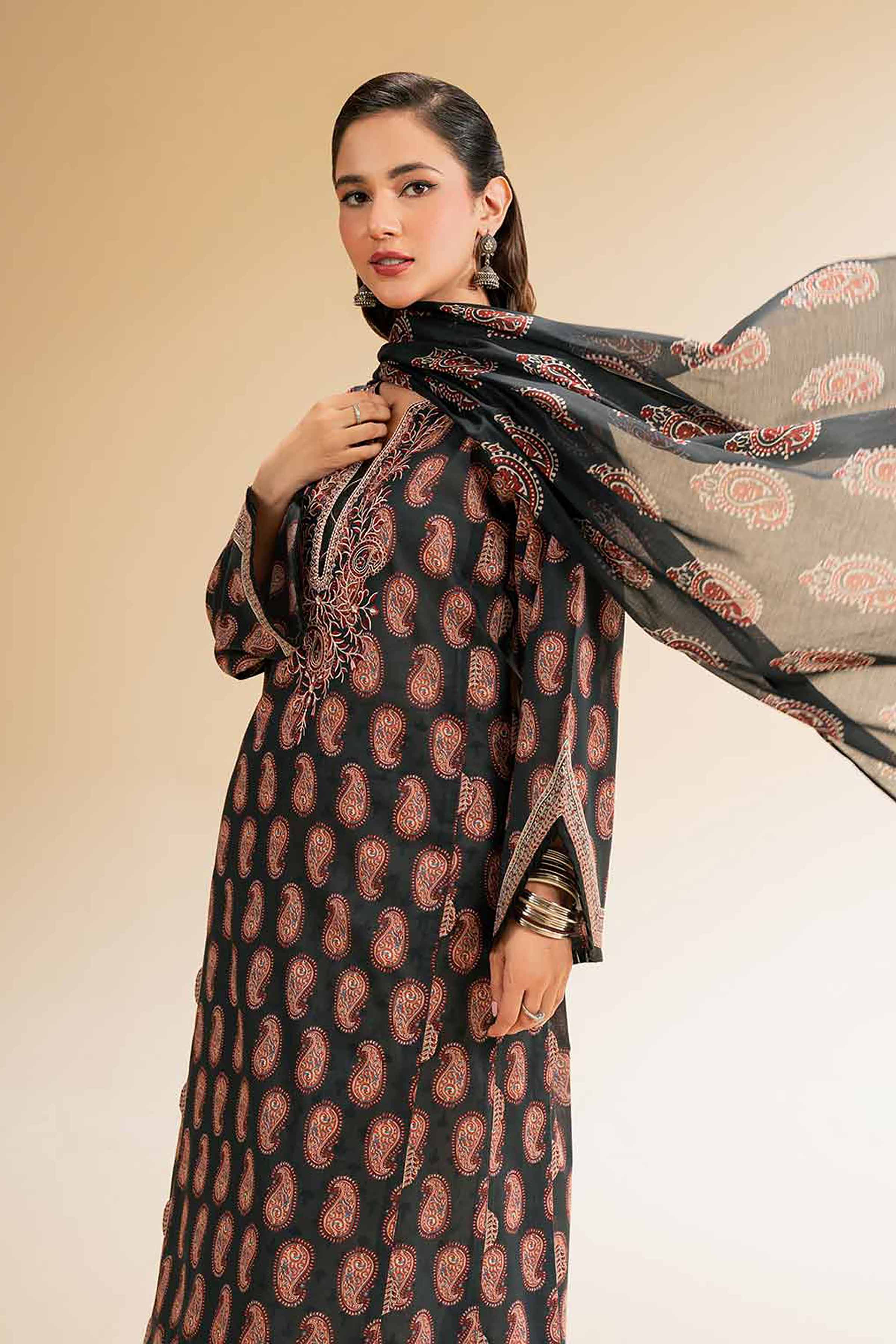 Nishat | Cross Season Edit | 42519175