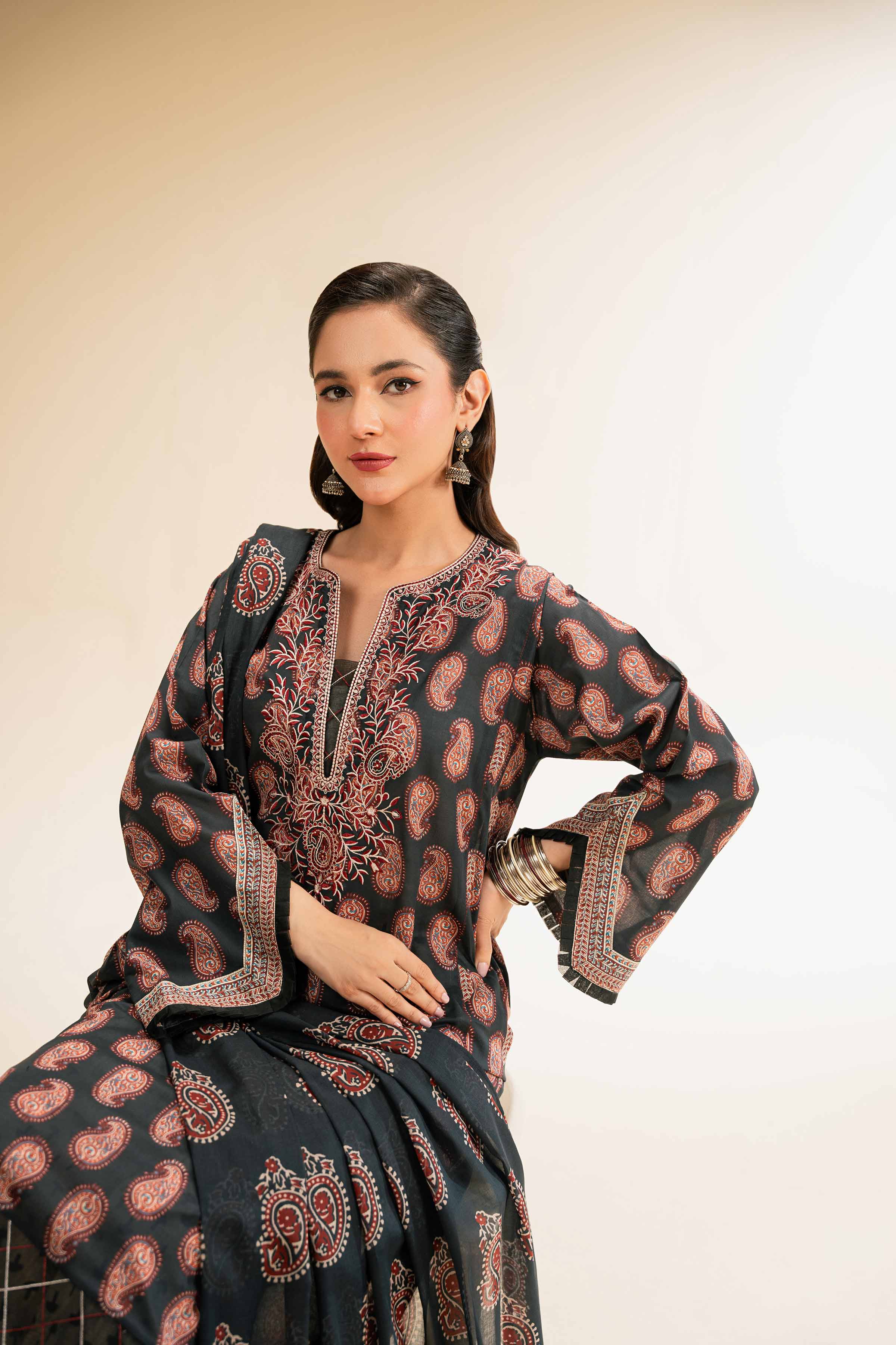 Nishat | Cross Season Edit | 42519175