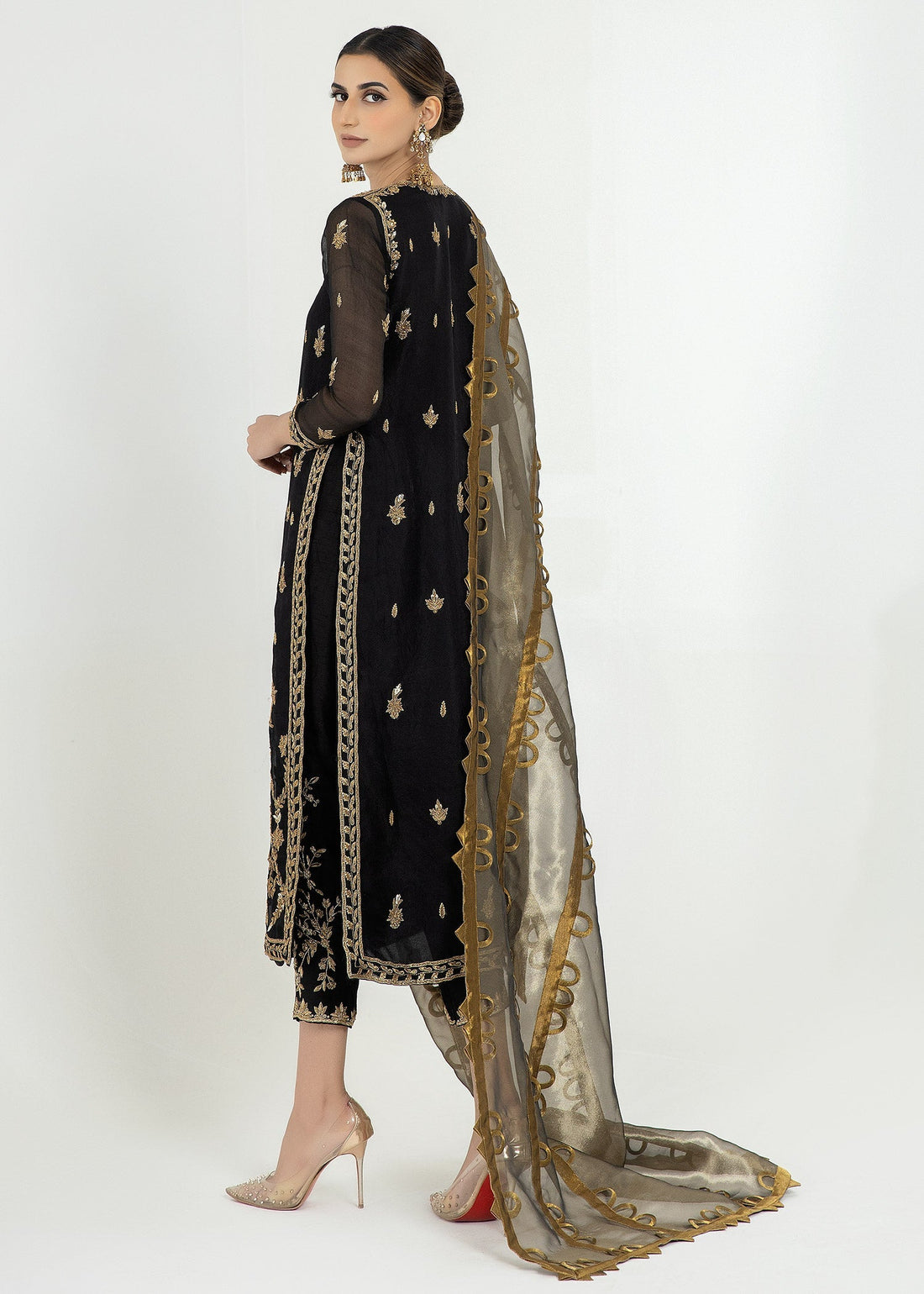 Purple Haze Pret Studio | Apsara Formals | Onyx