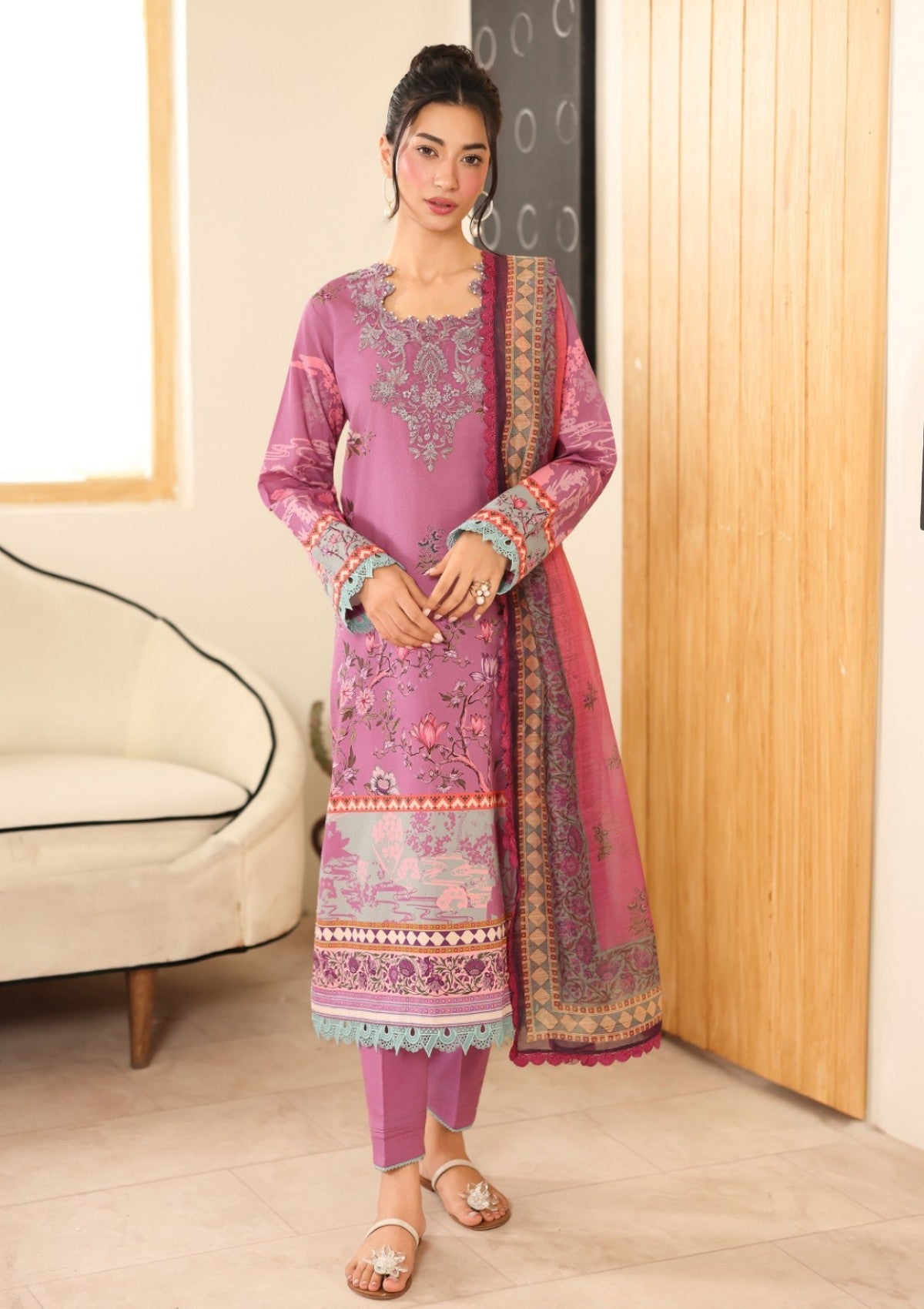 Lawn - Roheenaz - Pareesa 25 - Printed Cambric - RNZ#01B - NABEEÃÂÃÂÃÂÃÂ