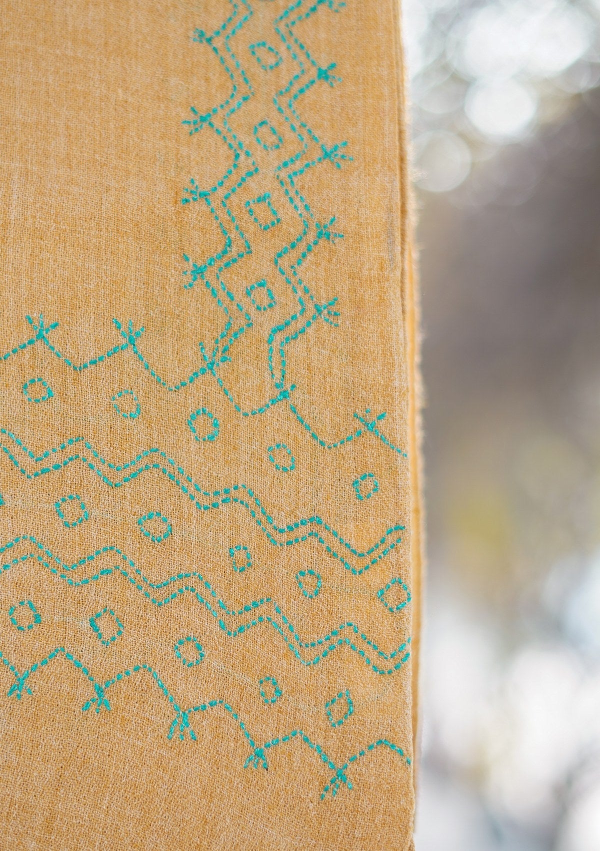 Wool Needle Work Shawl D - 37 - L Gold