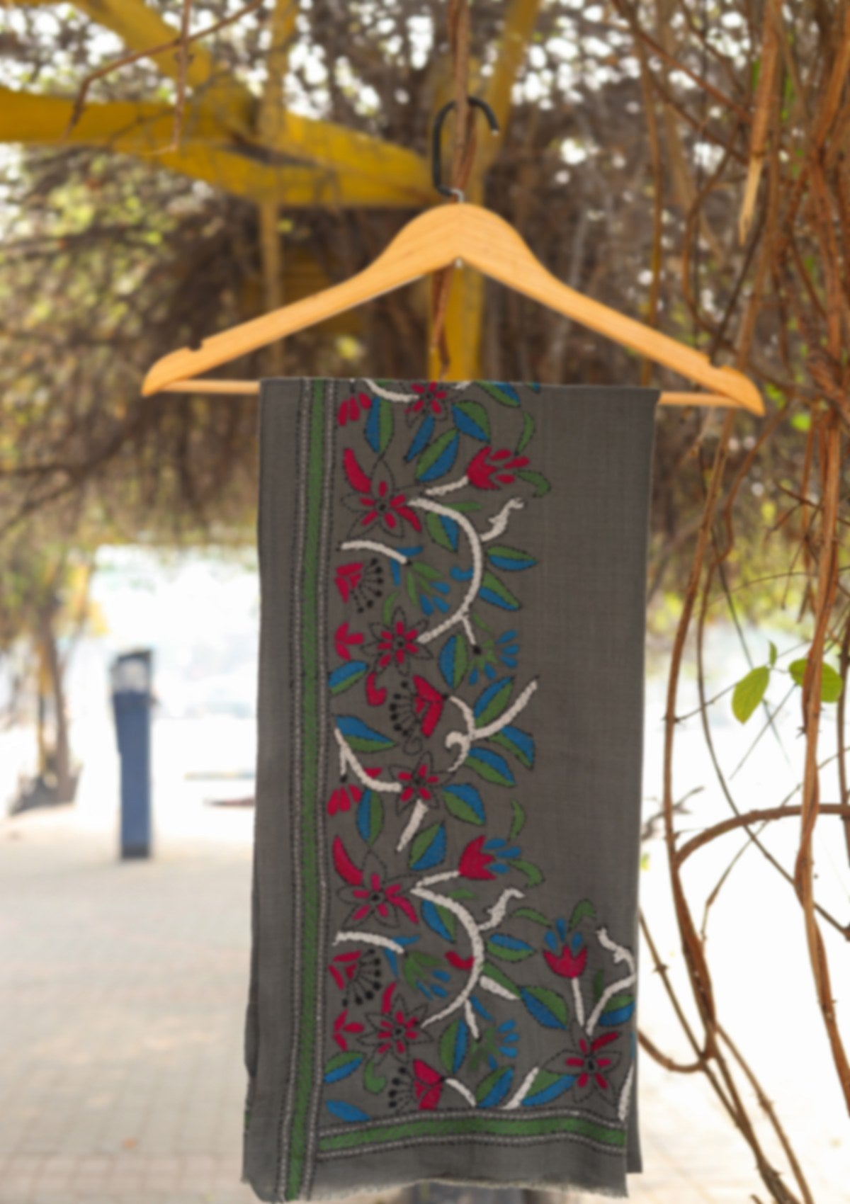 Wool Needle Work Shawl D - 29 - G Grey