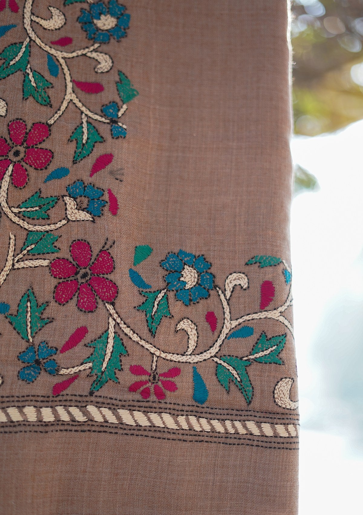 Wool Needle Work Shawl D - 29 - DT Pink