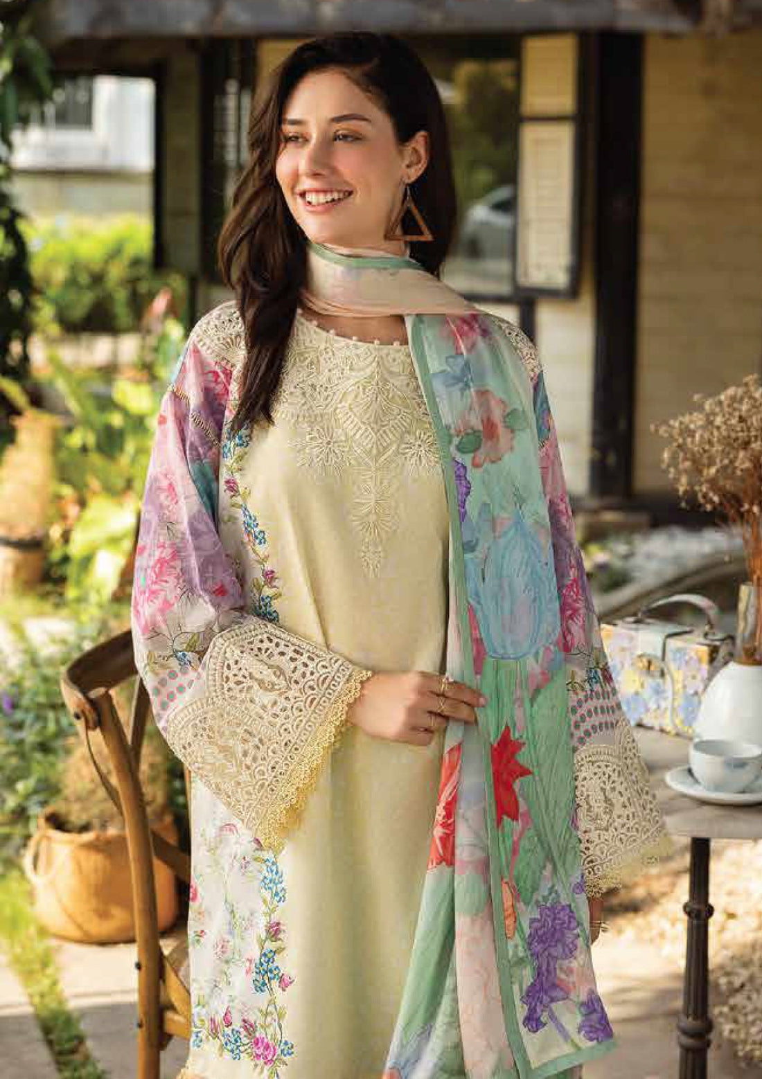 Lawn - Roheenaz - Ethereal Bloom 25 - RNZ#01-A - Velora