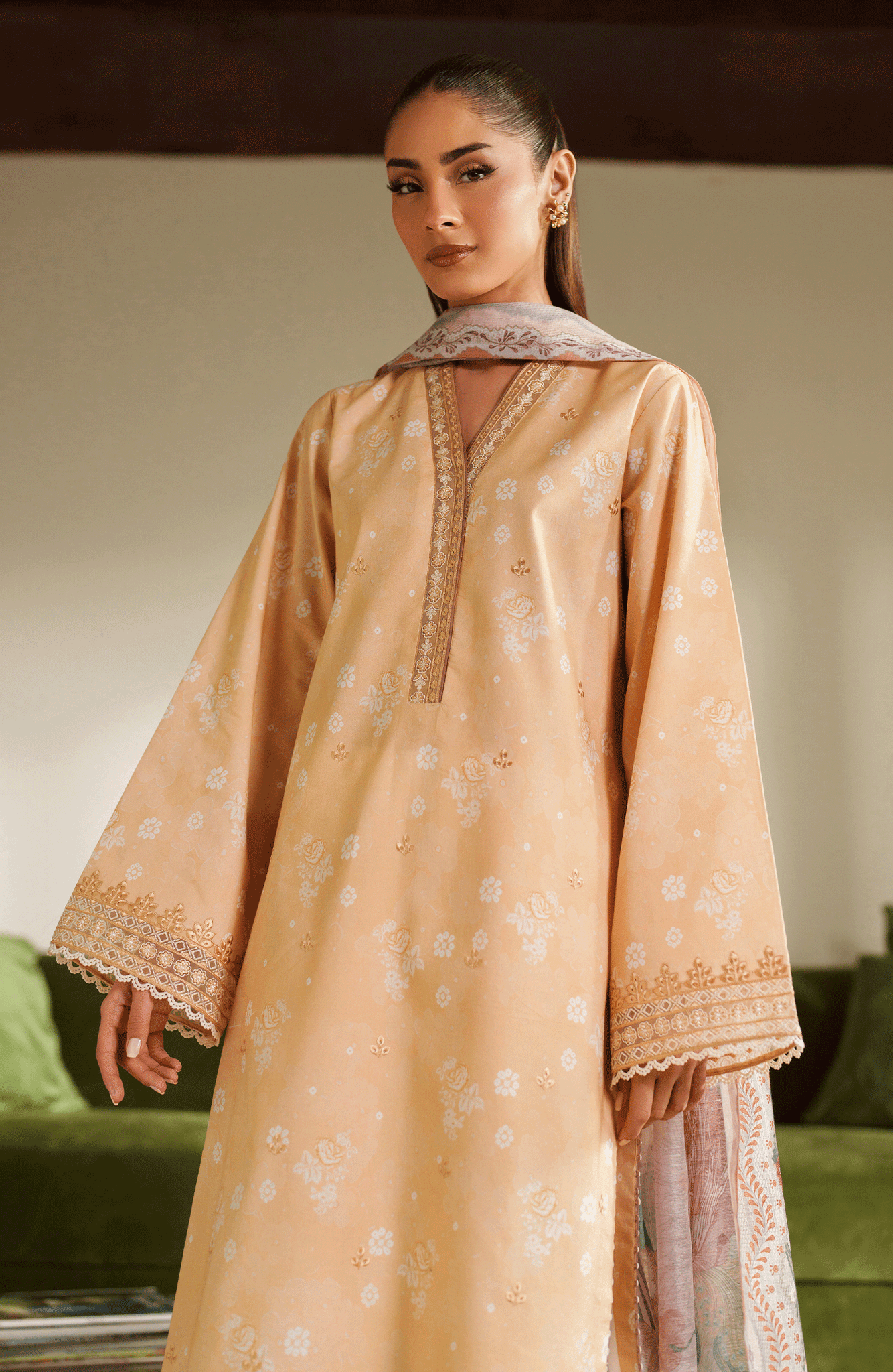 Seran | Ilara Cambric | SOLARIA