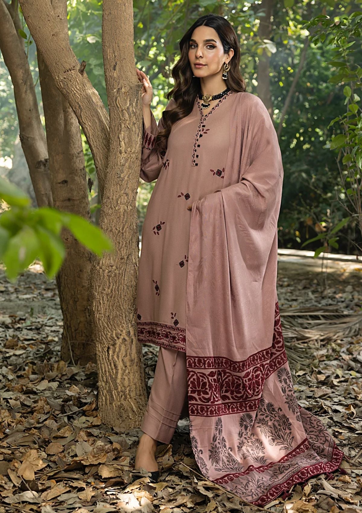 Winter Collection - Lakhany - Luxury Winter 24 - LG-IZ-0235 - Official Lakhany - Agha Fabrics UK