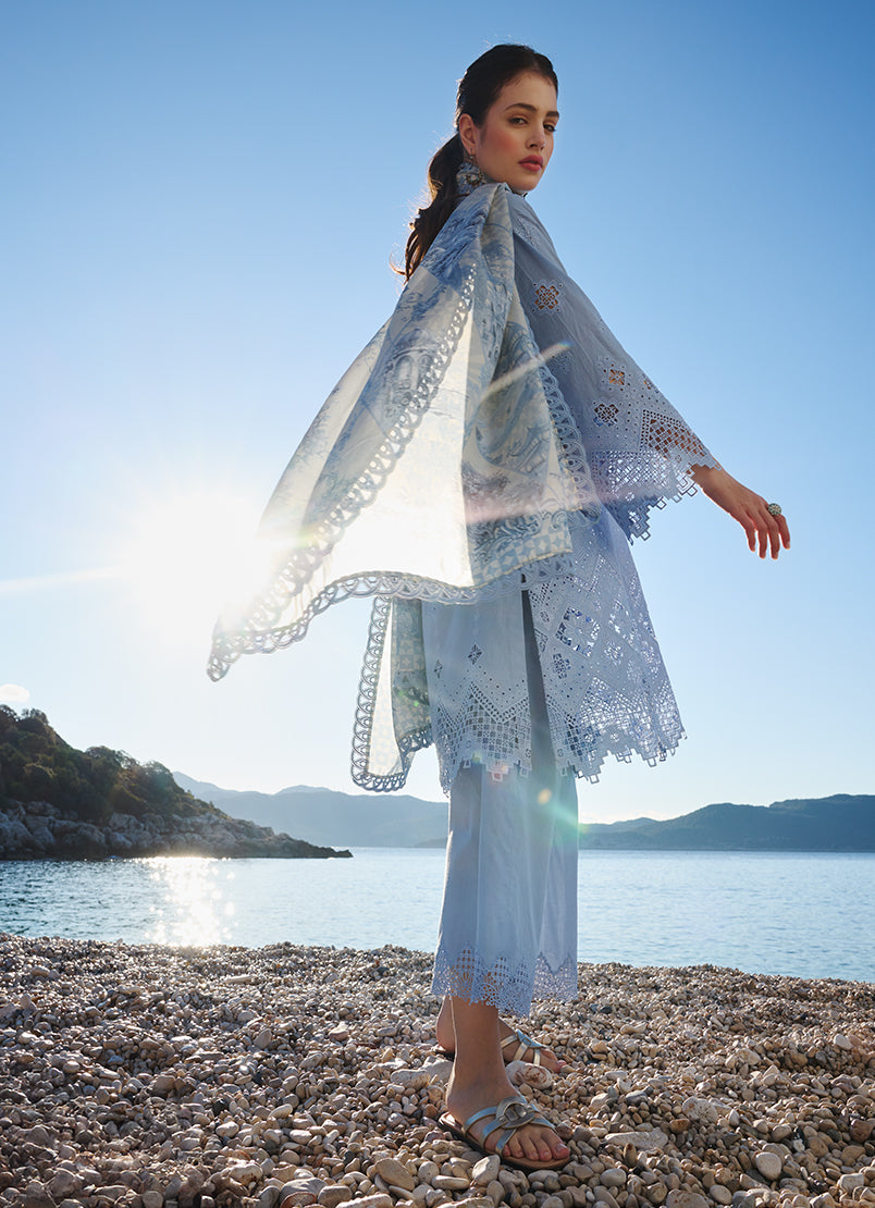 Image | Lawnkari 25 | Esme