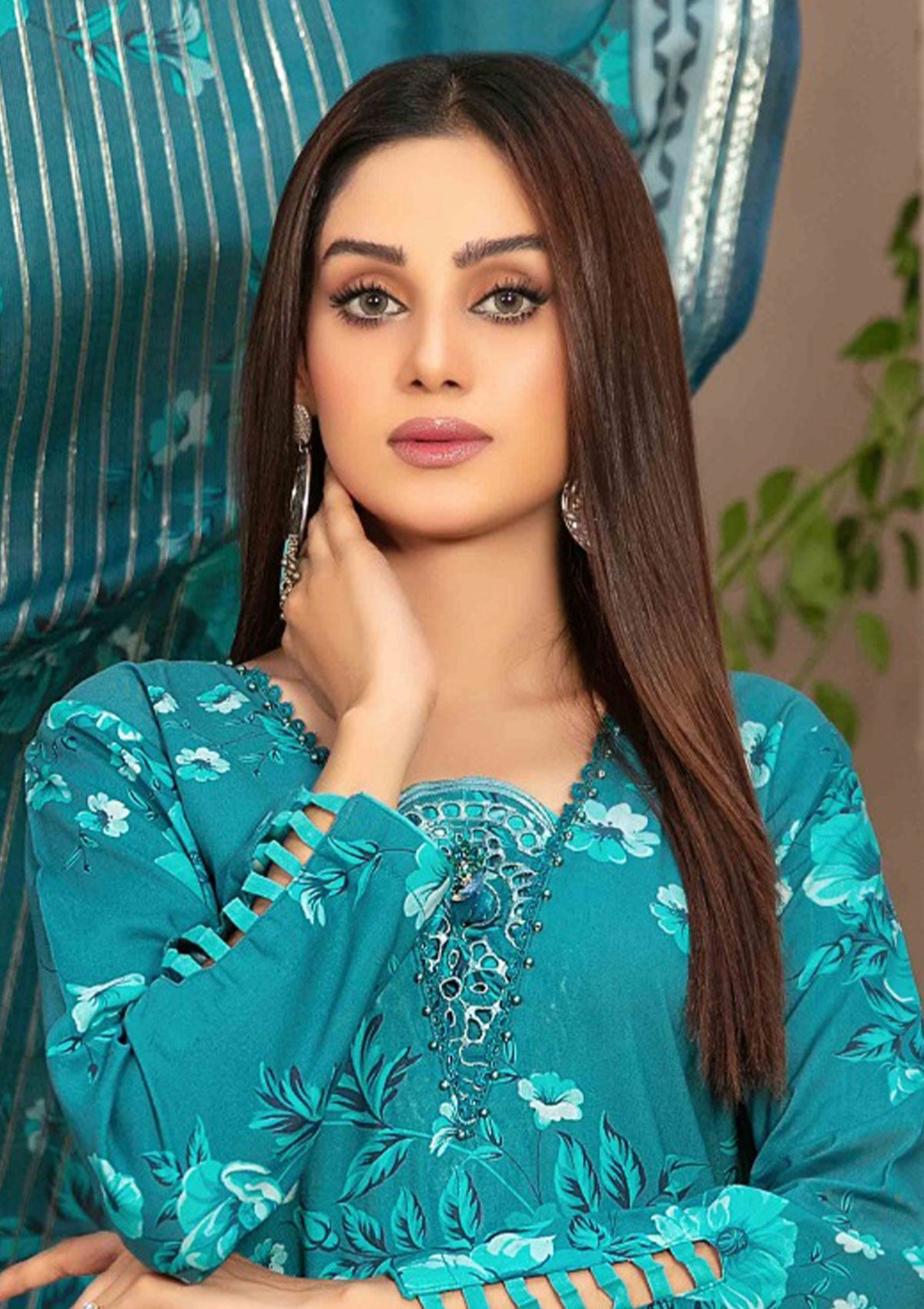 Winter Collection - Tawakkal - Elea - D#9718 - Official Tawakkal Fabrics - Agha Fabrics UK