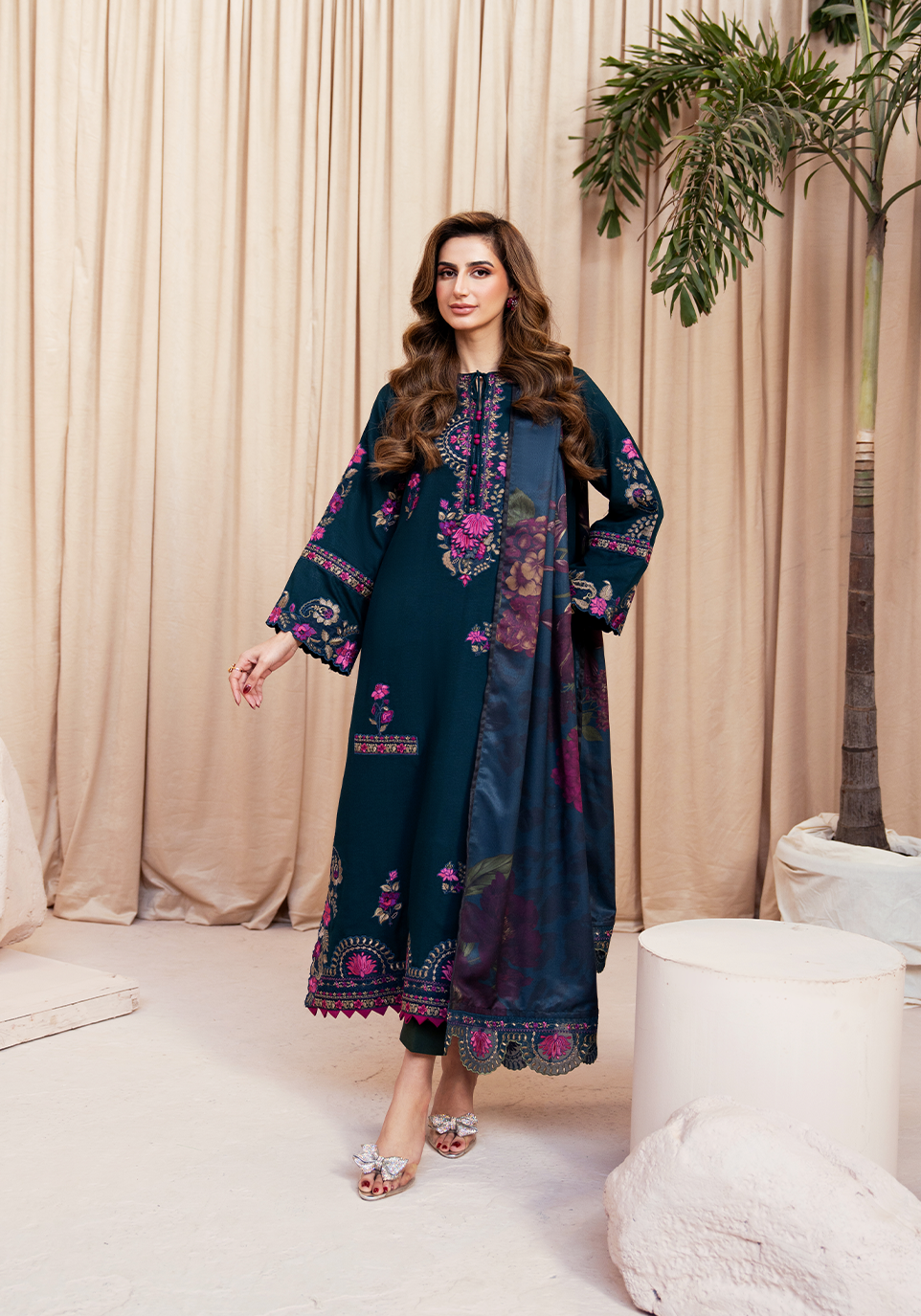 Zarqash | The Winter Luxe Pret | FLORAL NOIR