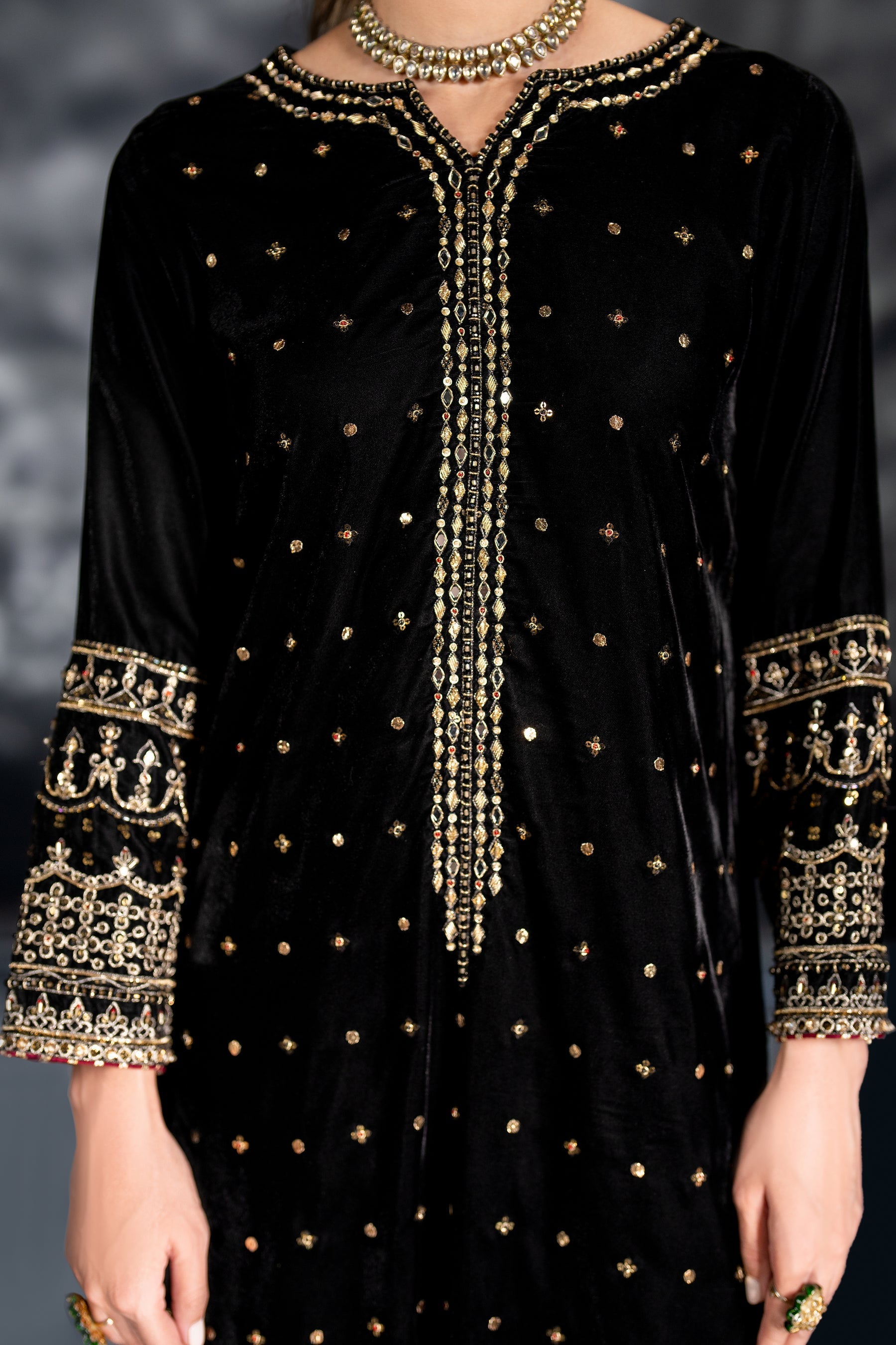 Naqshi | Makhmal 24 | ZUNI