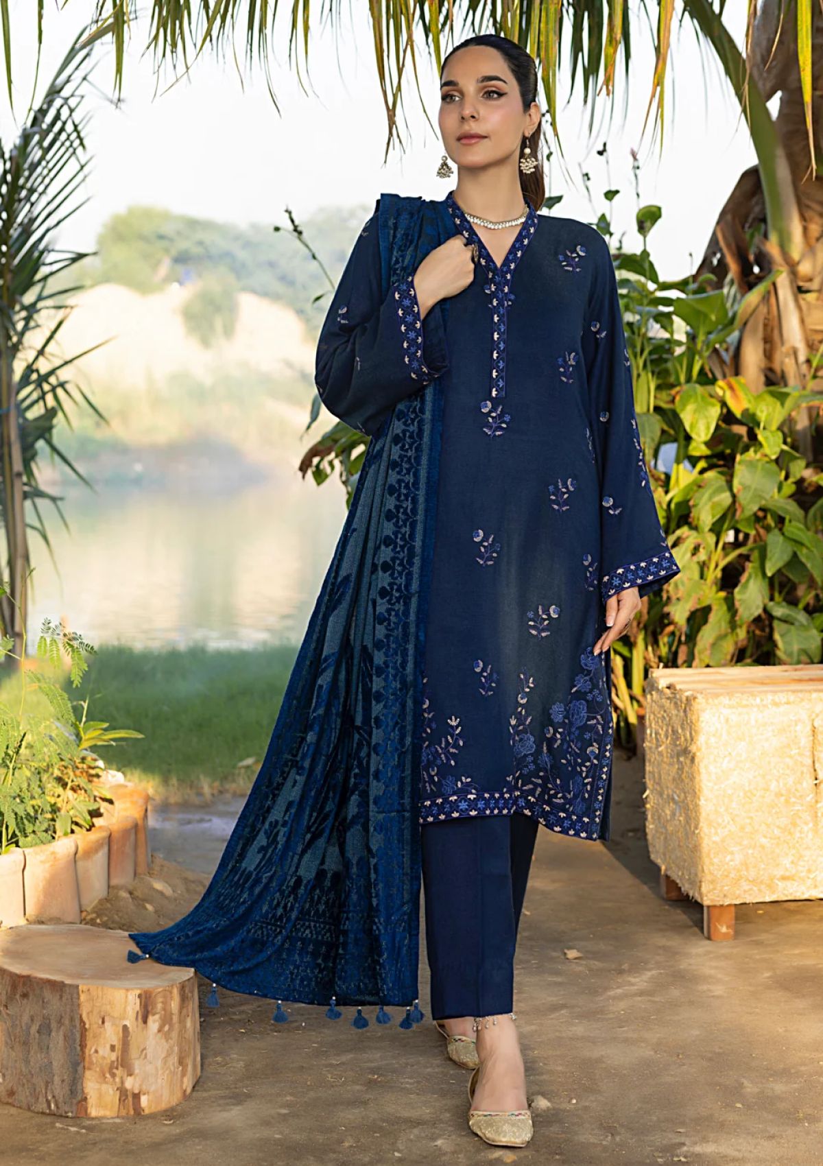Winter Collection - Lakhany - Luxury Winter 24 - LG-RL-0101 - Official Lakhany - Agha Fabrics UK