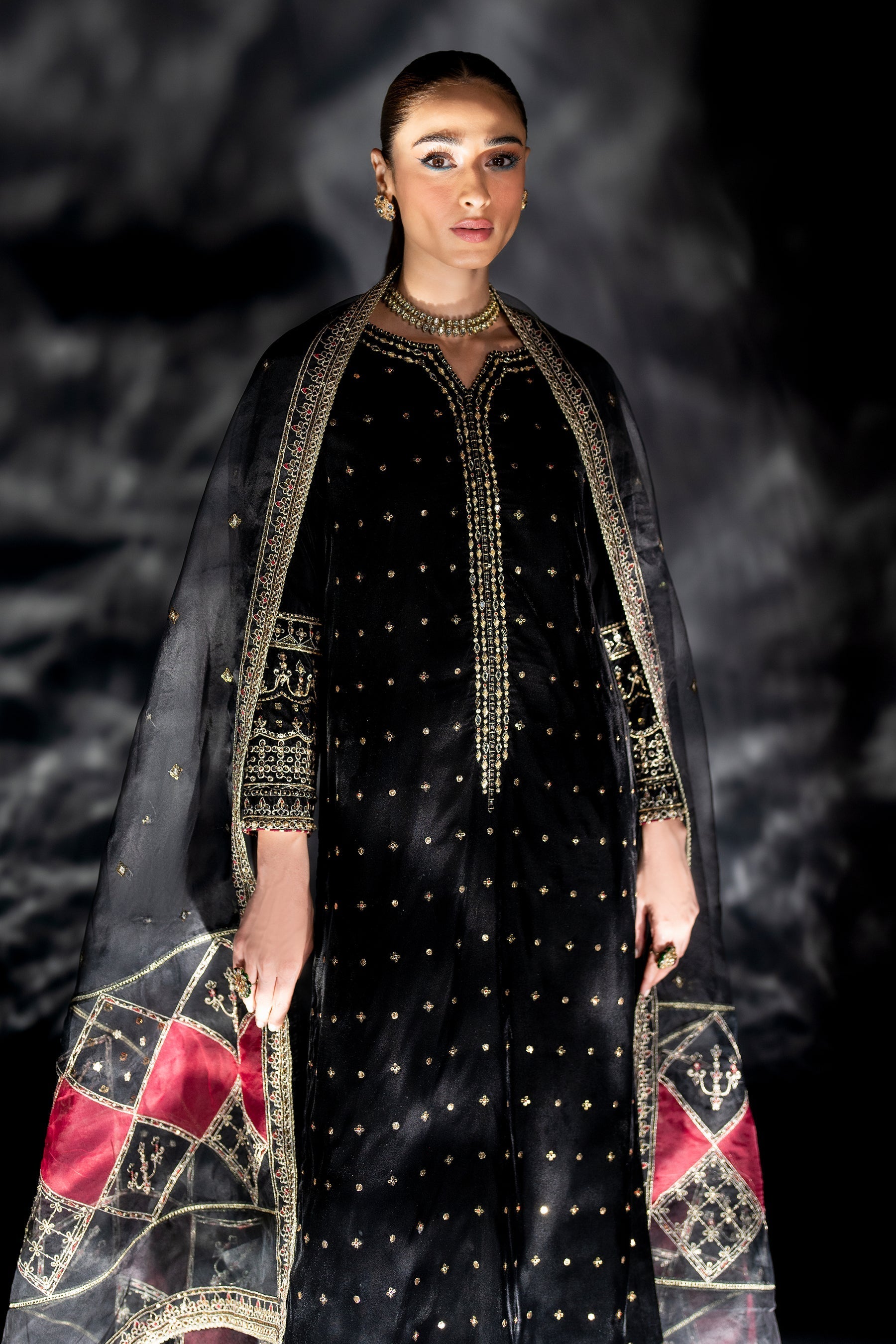 Naqshi | Makhmal 24 | ZUNI