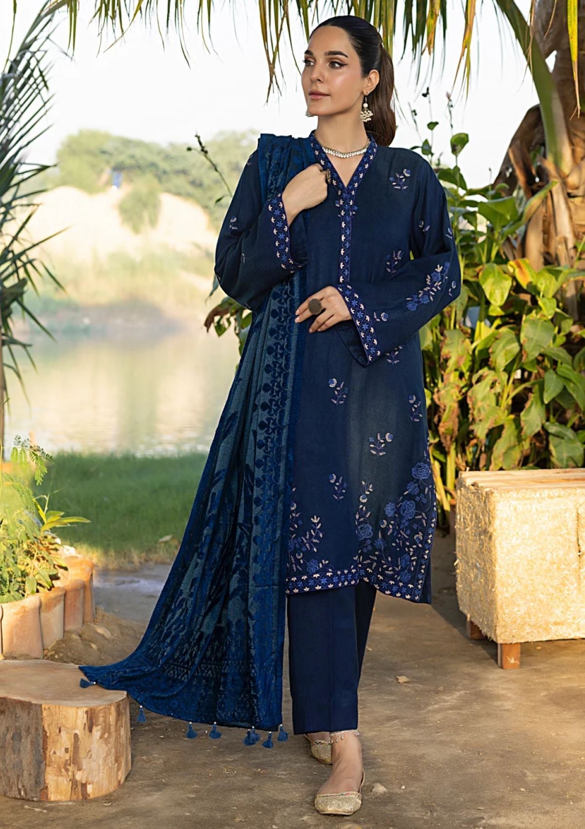 Winter Collection - Lakhany - Luxury Winter 24 - LG-RL-0101 - Official Lakhany - Agha Fabrics UK