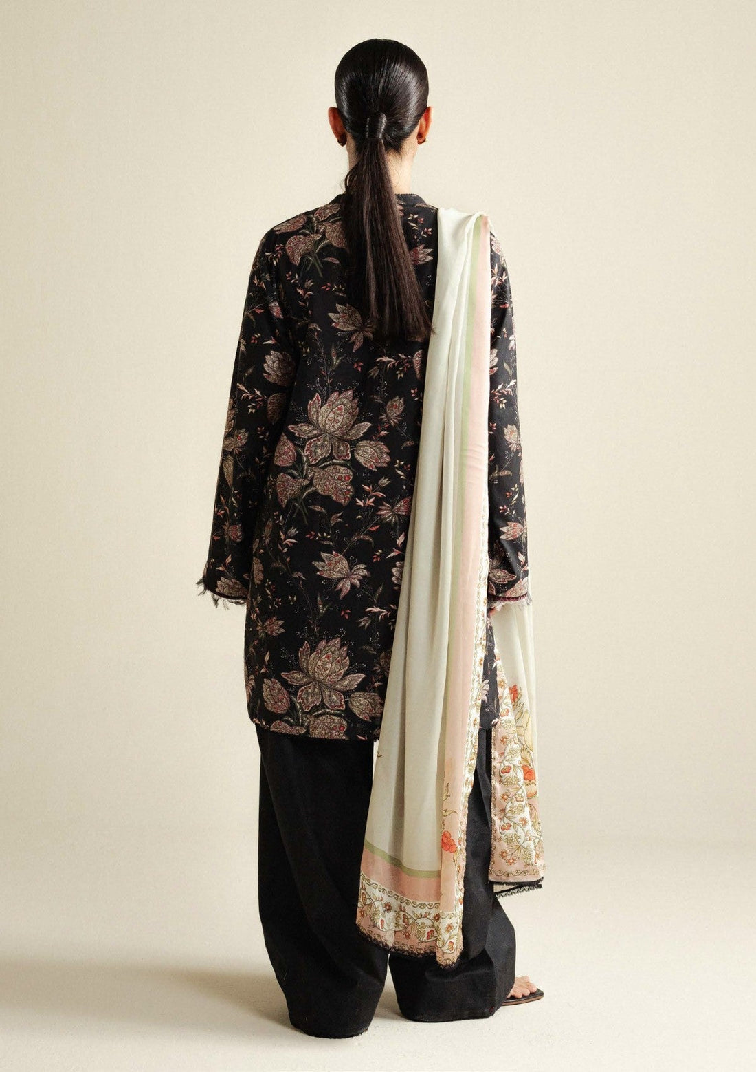 Zara Shahjahan | Coco Prints 25 | Daisy-8B