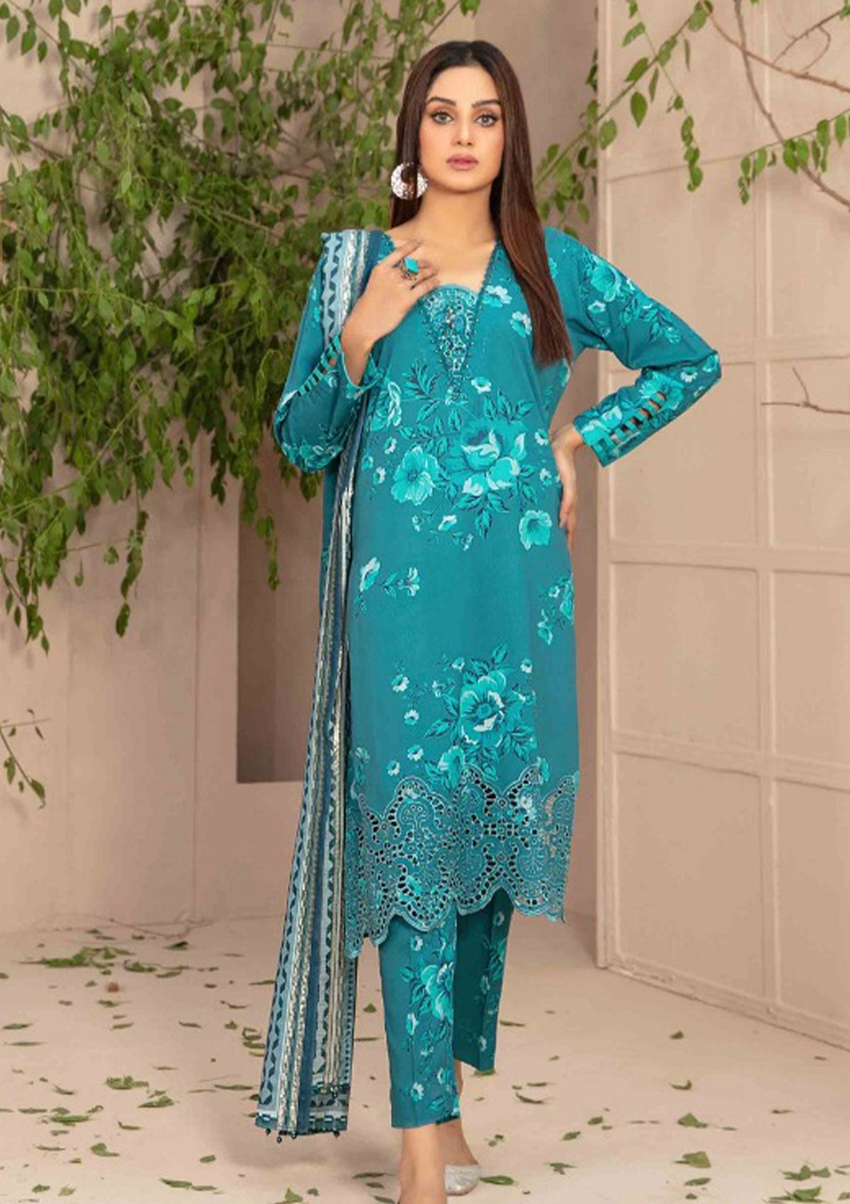 Winter Collection - Tawakkal - Elea - D#9718 - Official Tawakkal Fabrics - Agha Fabrics UK