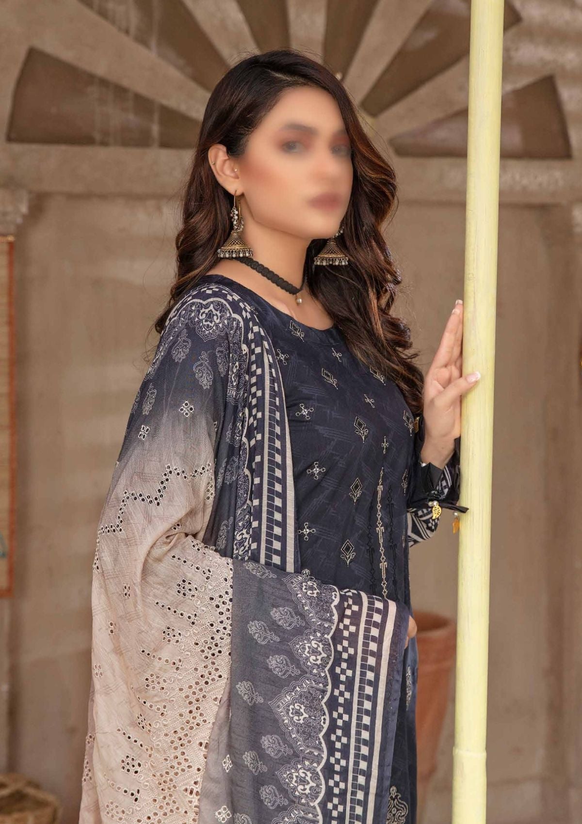 Winter Collection - Laiba - D/P Viscose - V26 - LV#02 - Official Laiba - Agha Fabrics UK