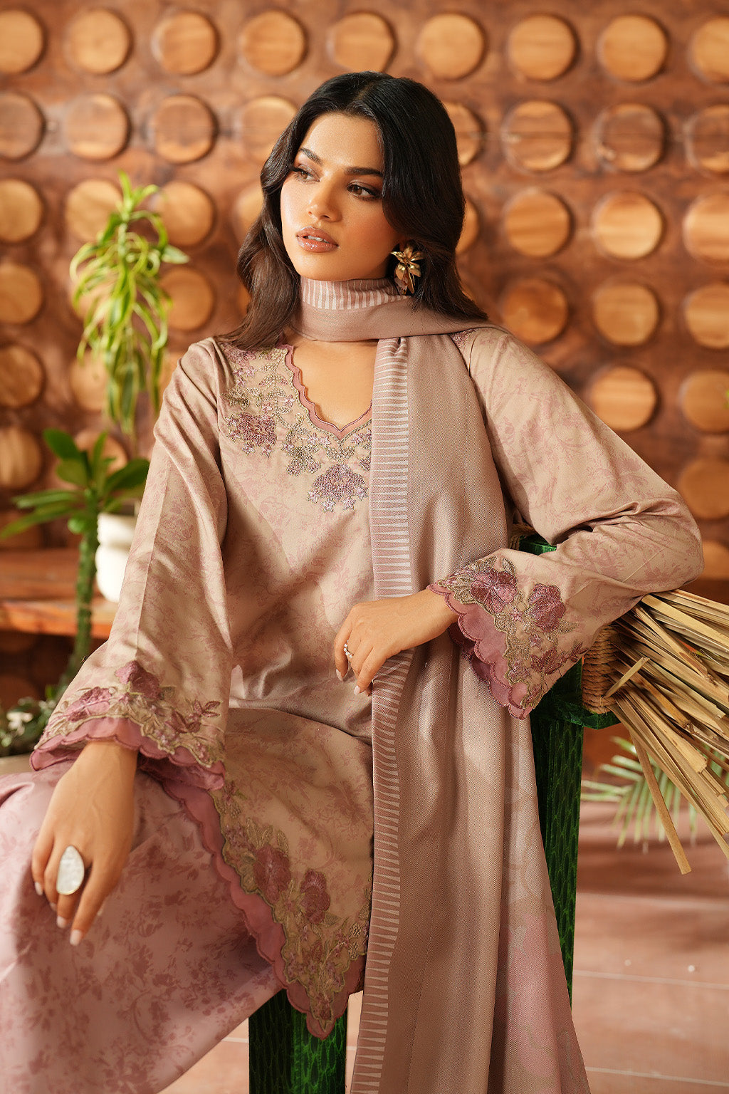 Iznik | Winter 25 | IPF-09 - Official Iznik - Agha Fabrics UK