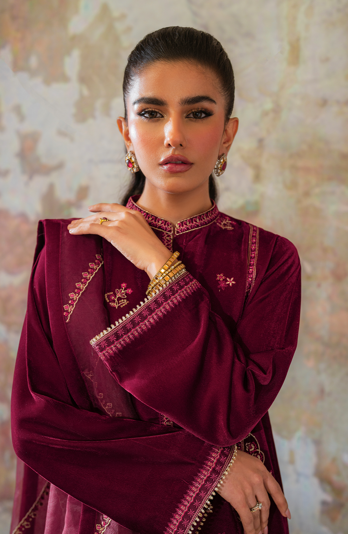 Seran | Velmor Velvet 24 | MULBERY
