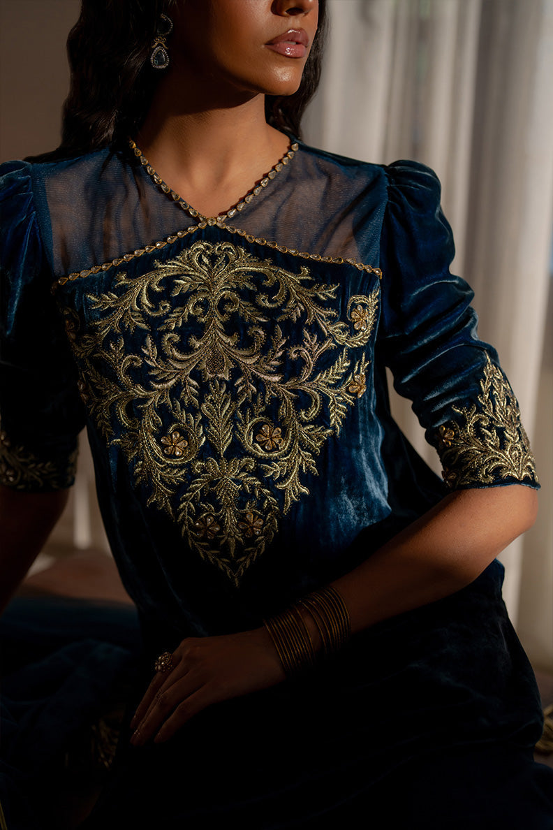 Caia | Luxury Velvet Edit 25 | Roselle (Blue)